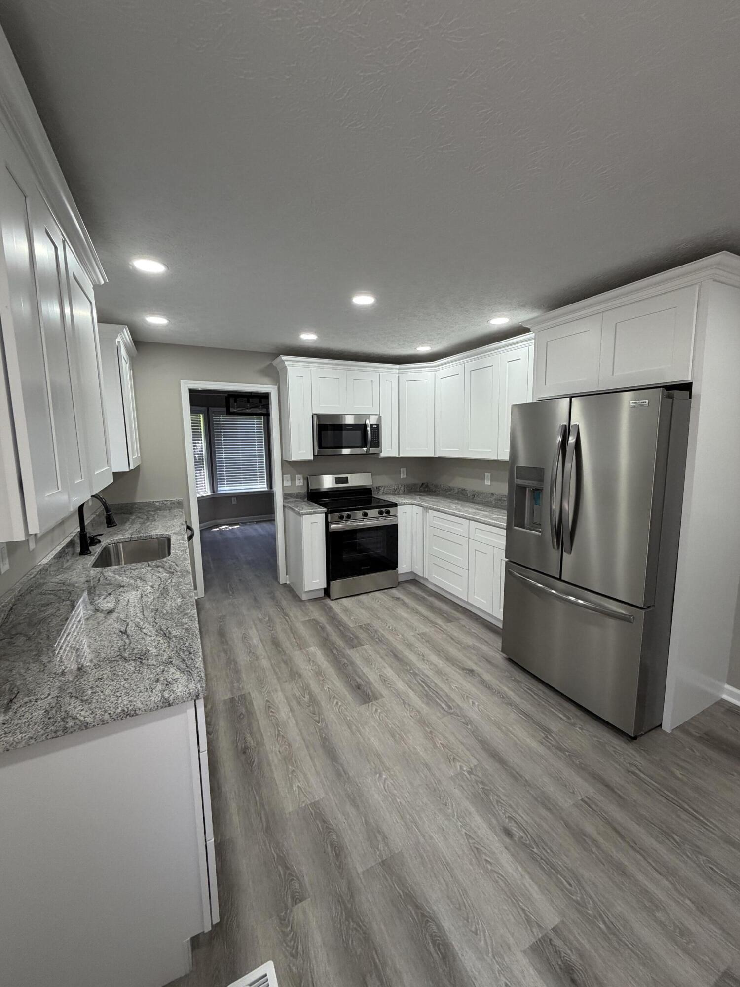 372 Reynolds Drive Property Photo 4