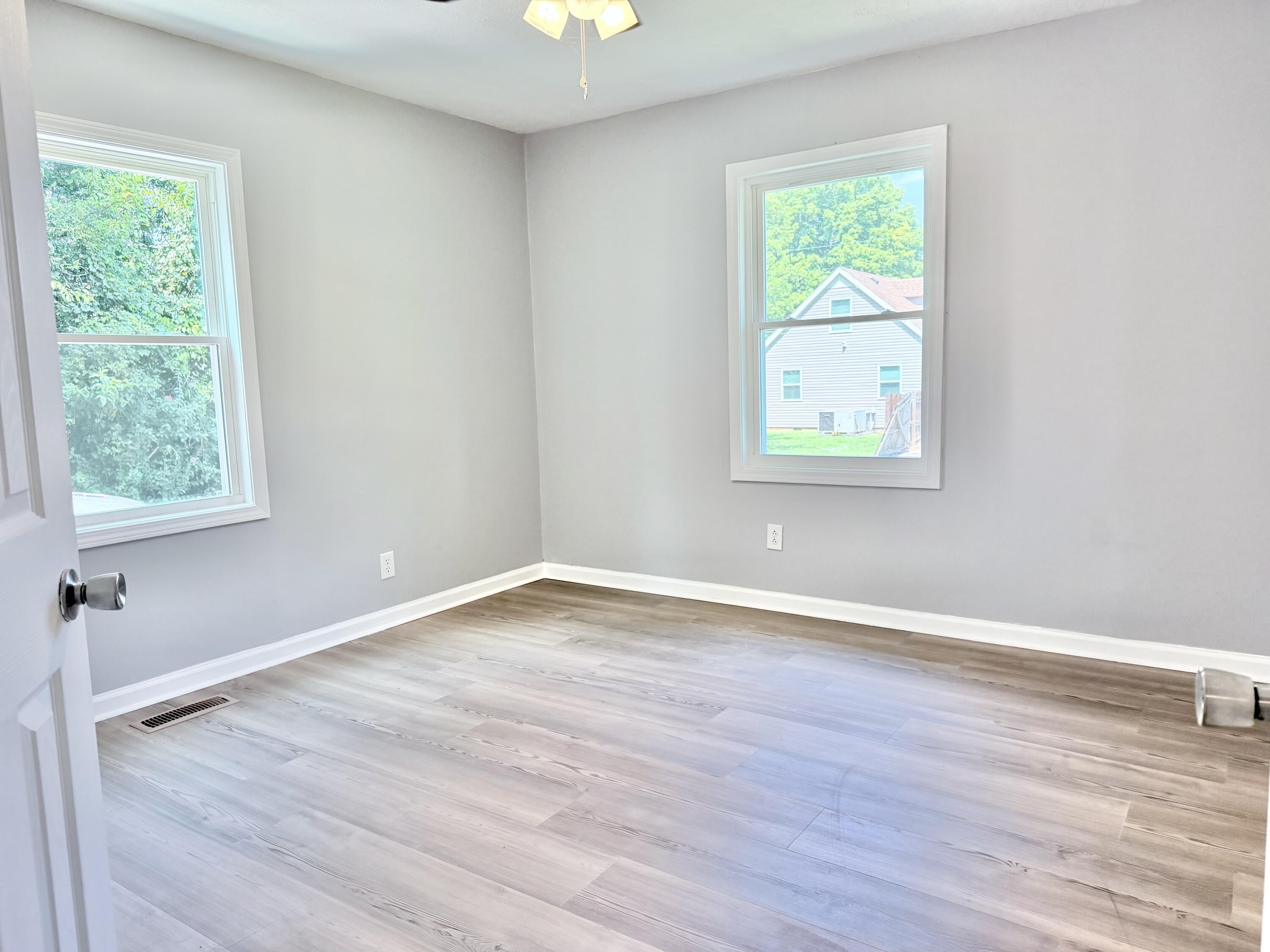 401 Sylvan Terrace Property Photo 11
