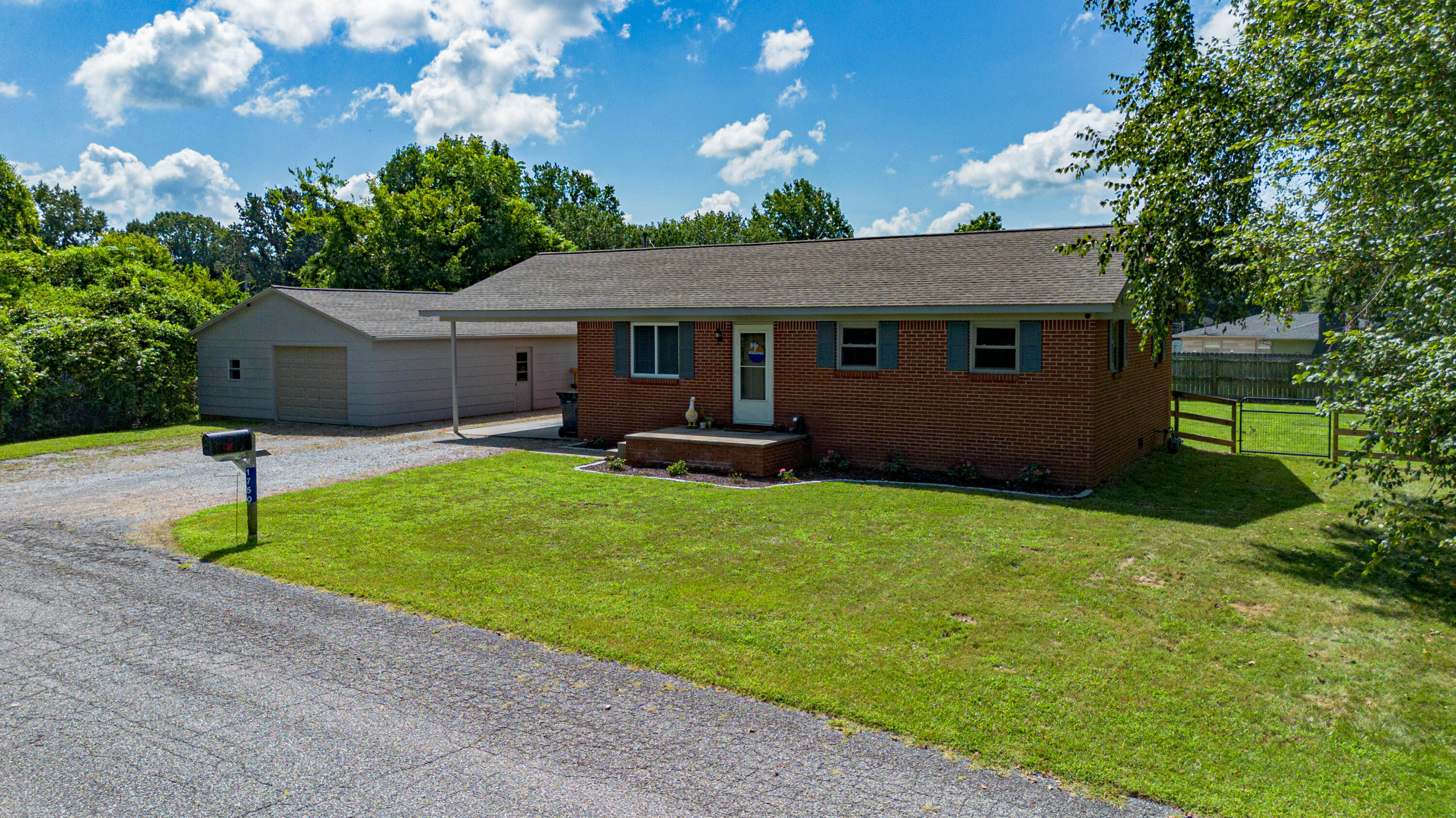 1750 Lambert Drive Property Photo 20