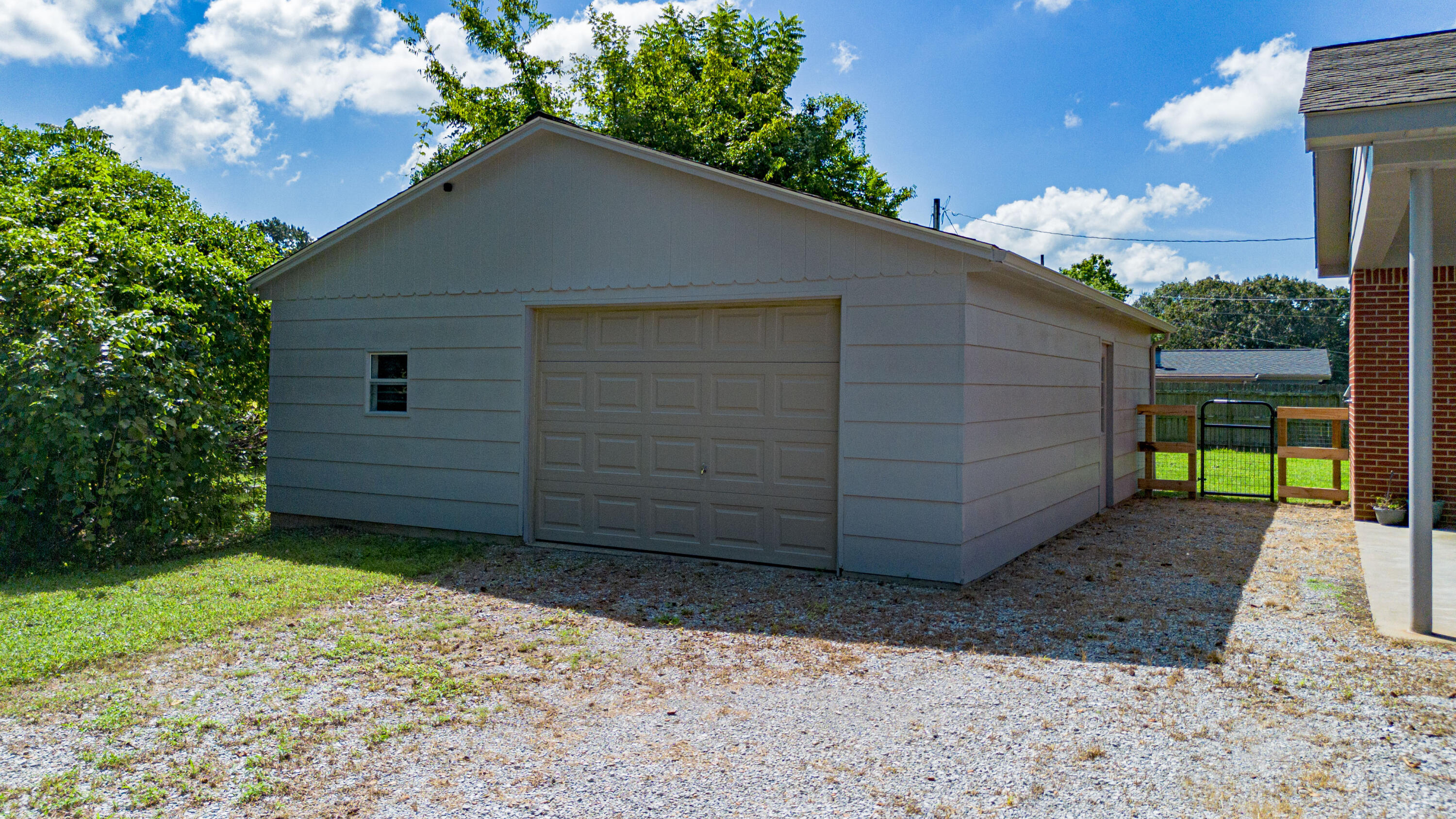 1750 Lambert Drive Property Photo 21