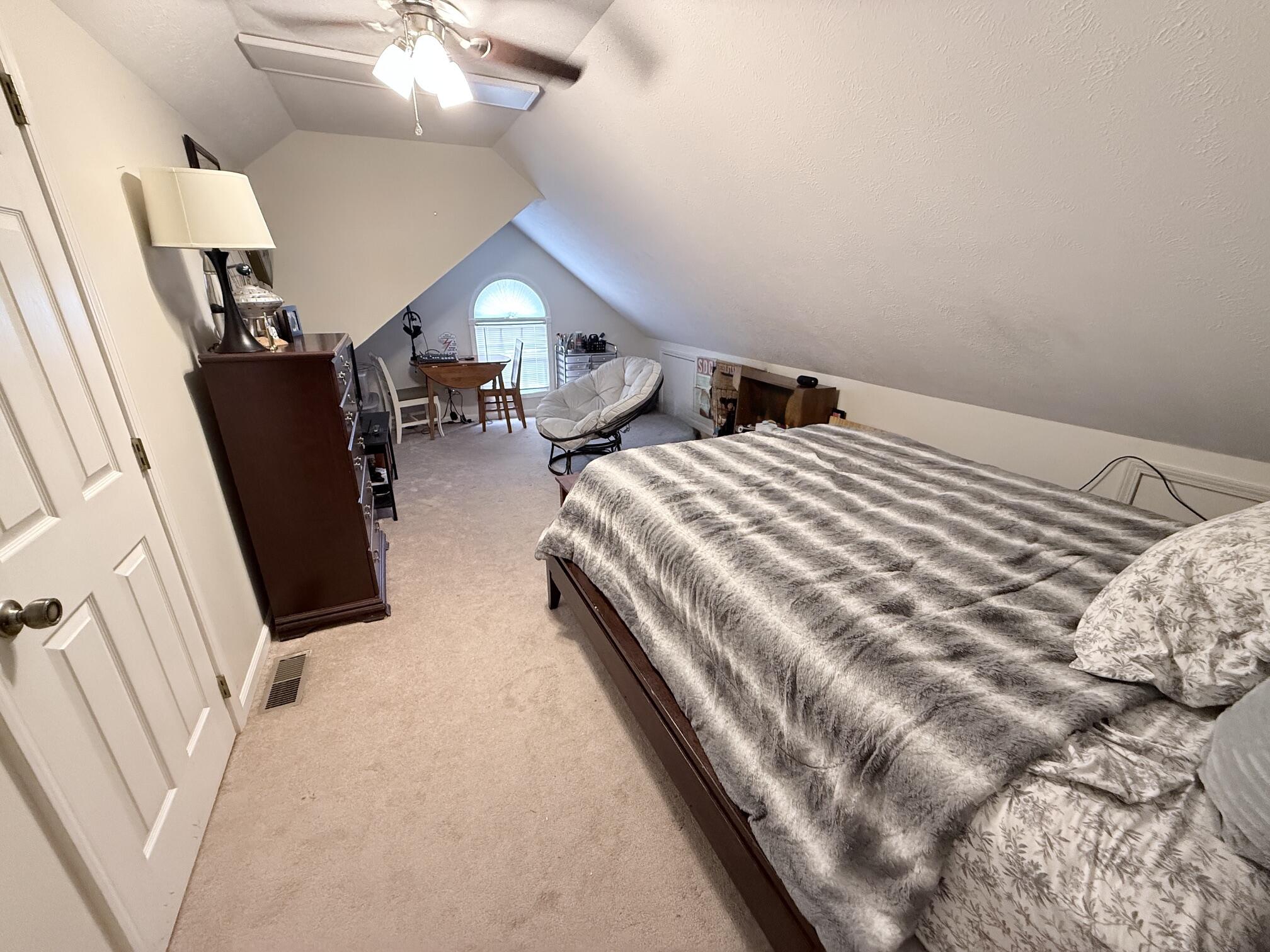 926 Stonebrook Drive Property Photo 9