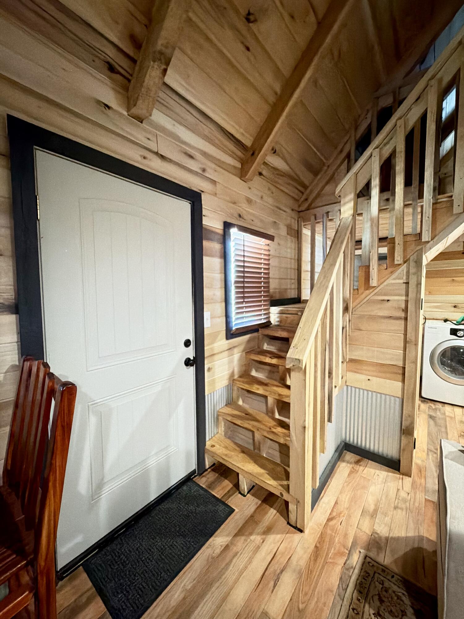 627 Somerset Road Property Photo 6