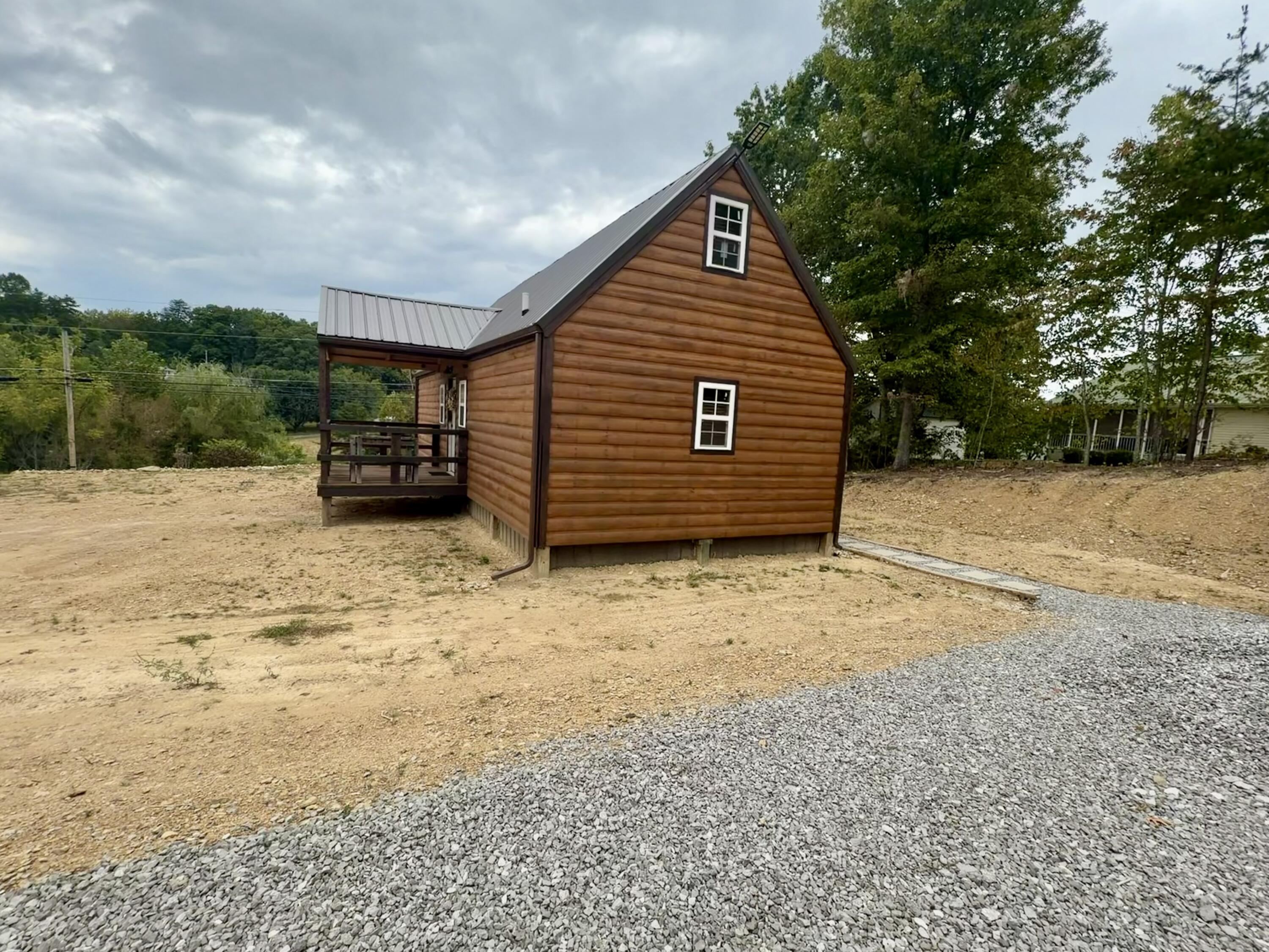 627 Somerset Road Property Photo 21