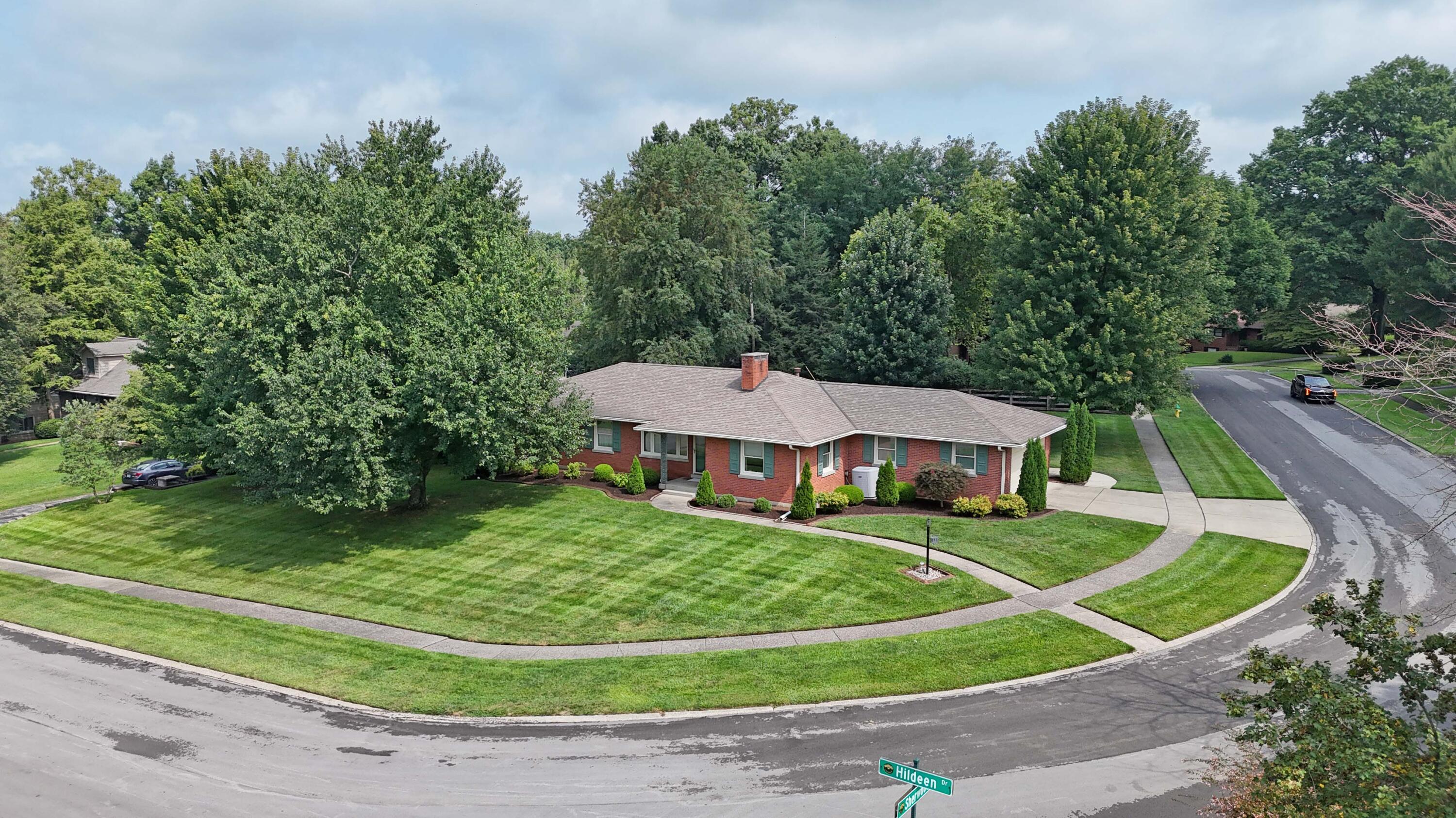 817 Hildeen Drive Property Photo 7