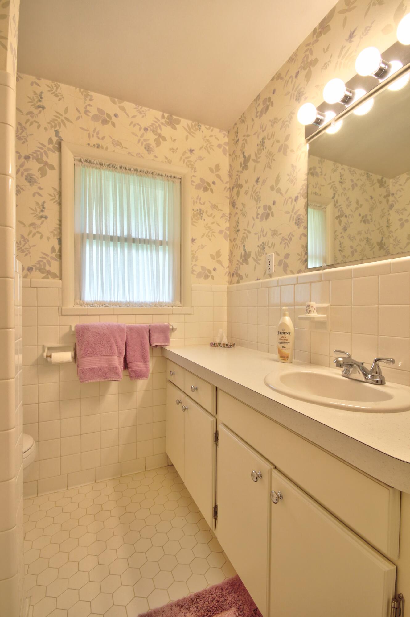 817 Hildeen Drive Property Photo 23