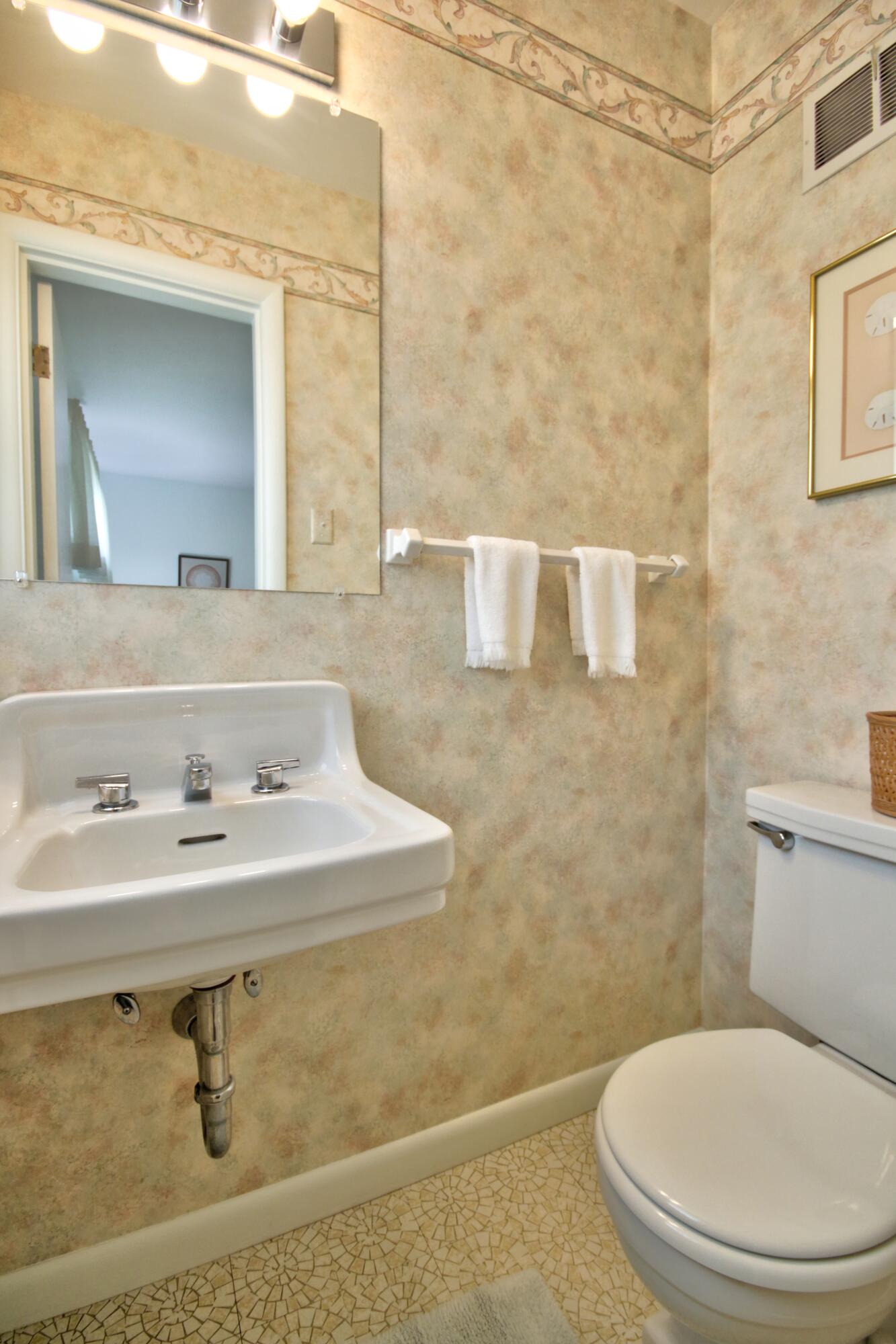817 Hildeen Drive Property Photo 27