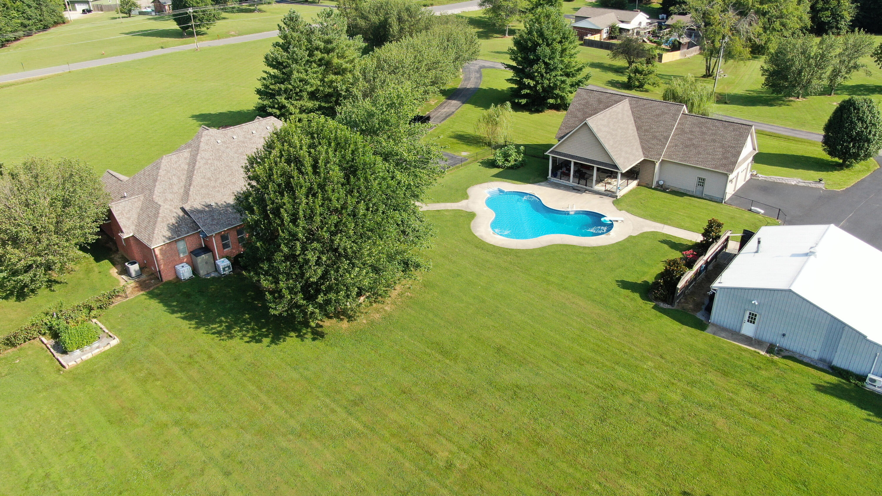 1422 Moors Camp Highway Property Photo 31