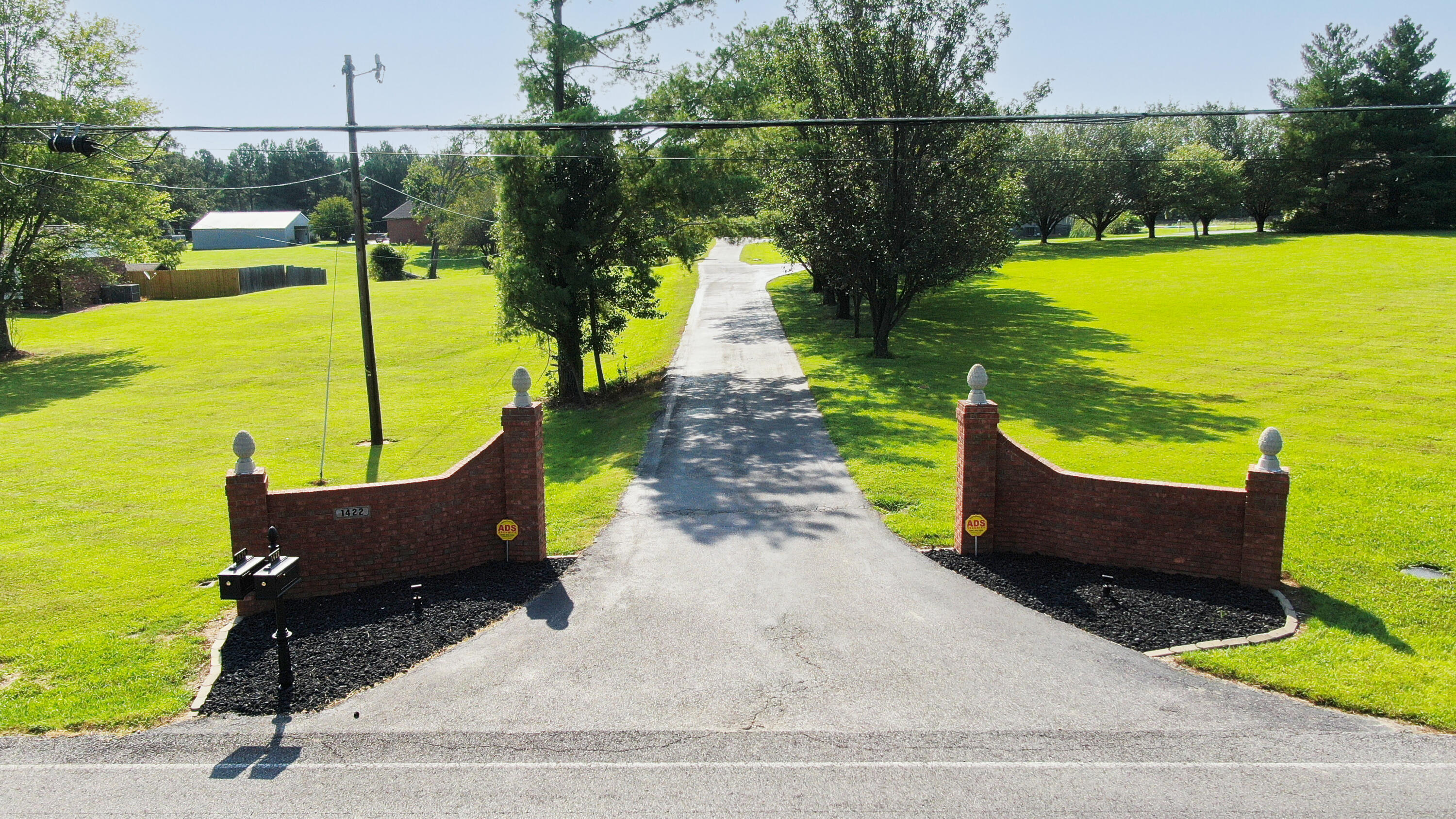 1422 Moors Camp Highway Property Photo 33