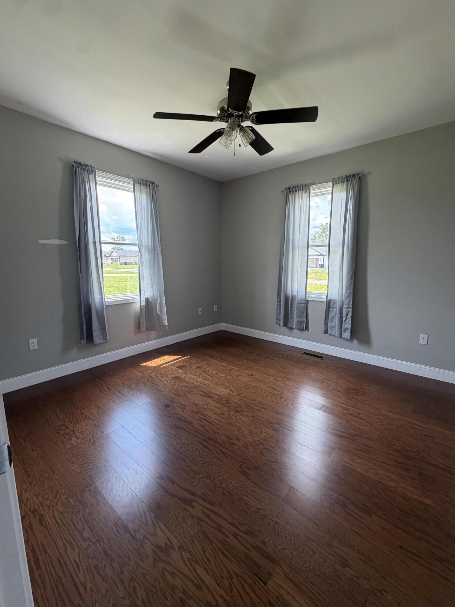 205 Lone Oak Drive Property Photo 8