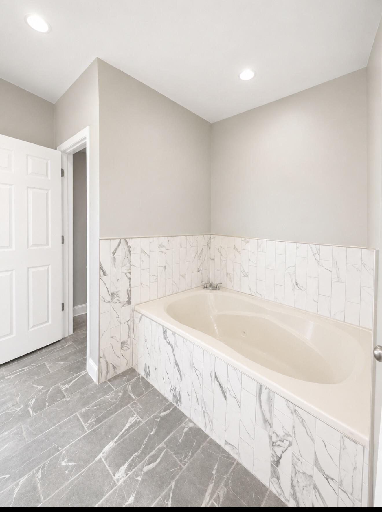 205 Lone Oak Drive Property Photo 11