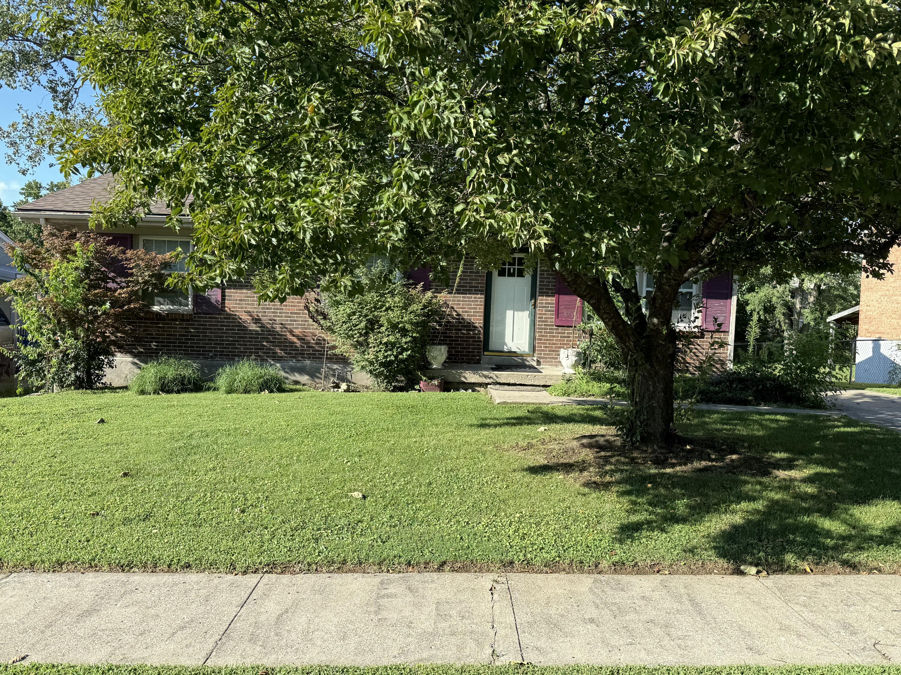 511 Pinewood Drive Property Photo 1