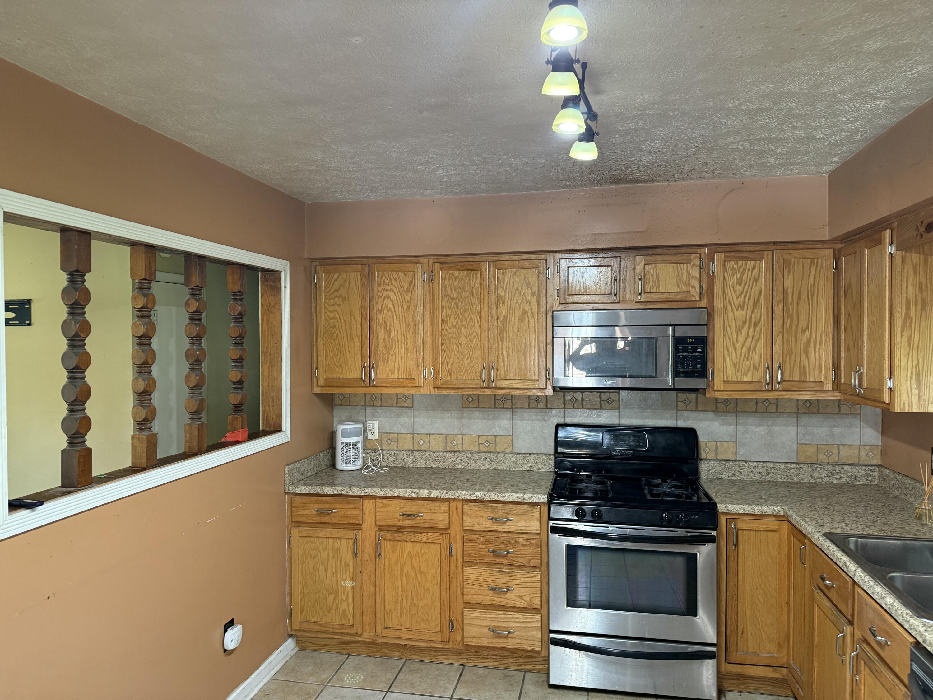 511 Pinewood Drive Property Photo 7