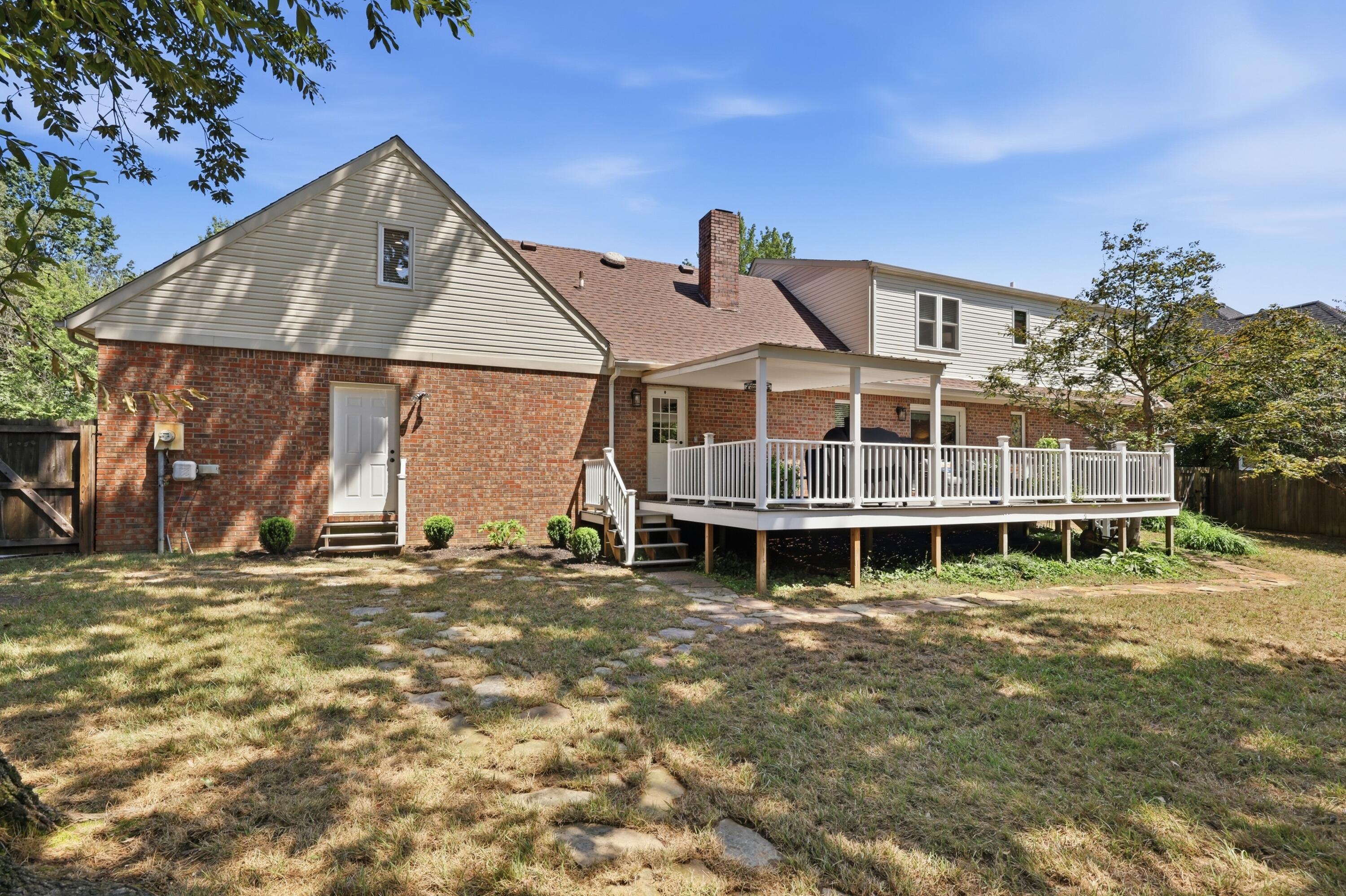 76 Martin Circle Property Photo 8