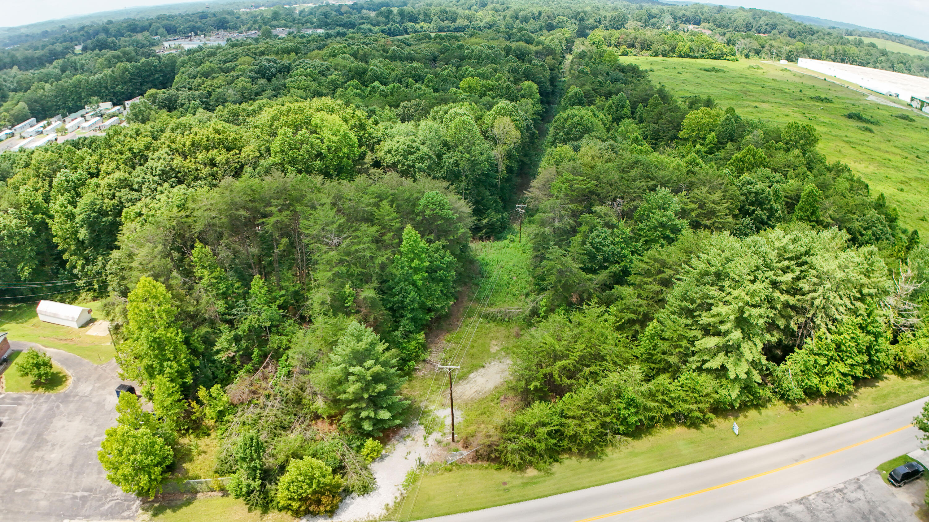 250b American Greeting Card Road Property Photo 9