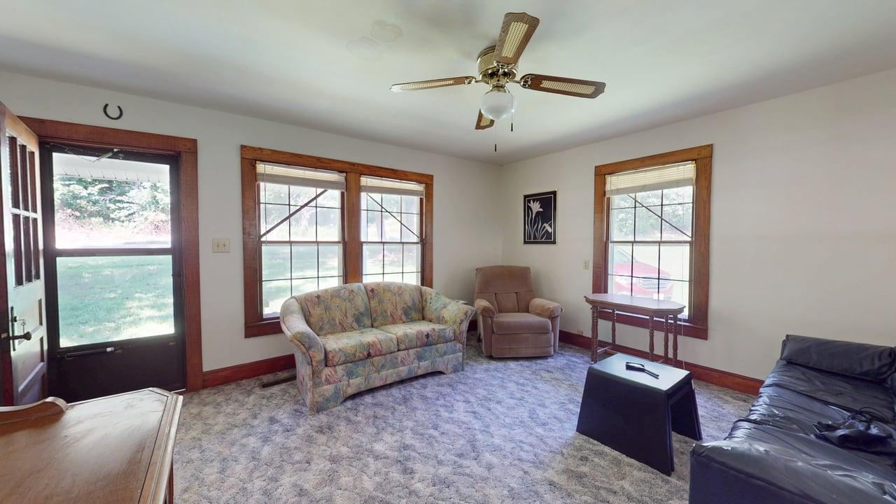 1715 Iuka Road Property Photo 2
