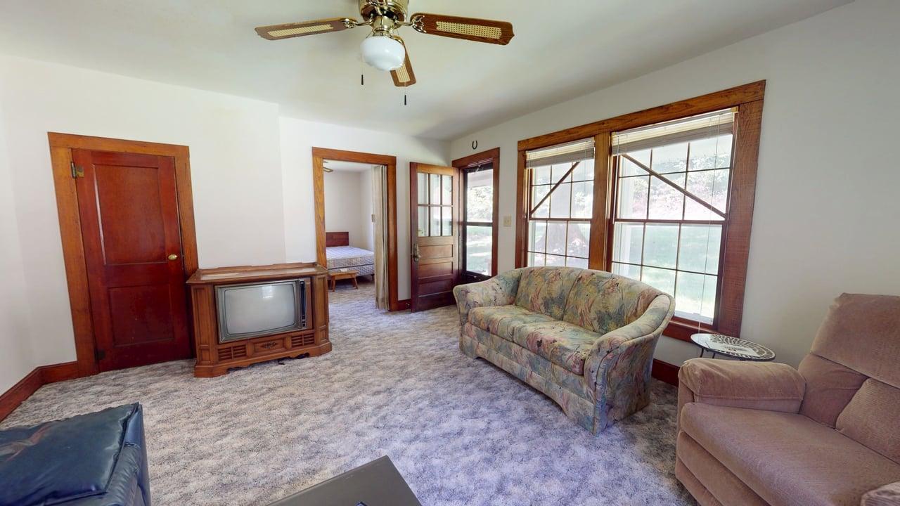 1715 Iuka Road Property Photo 5