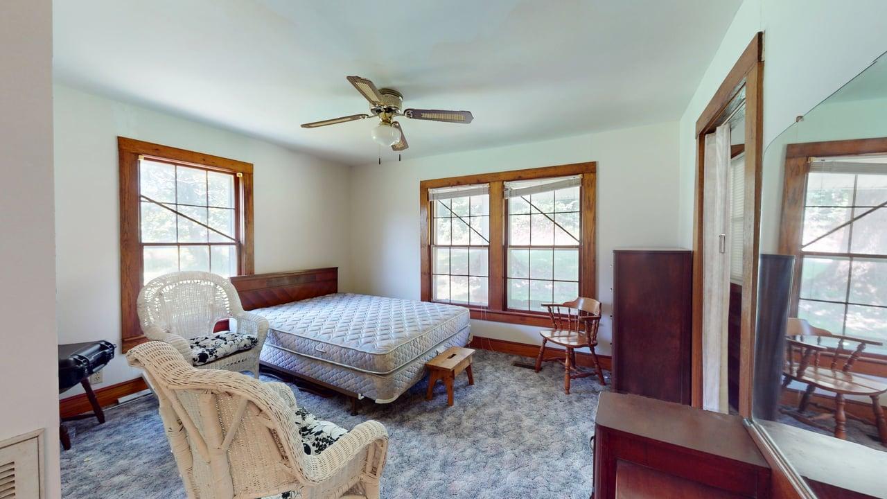 1715 Iuka Road Property Photo 7