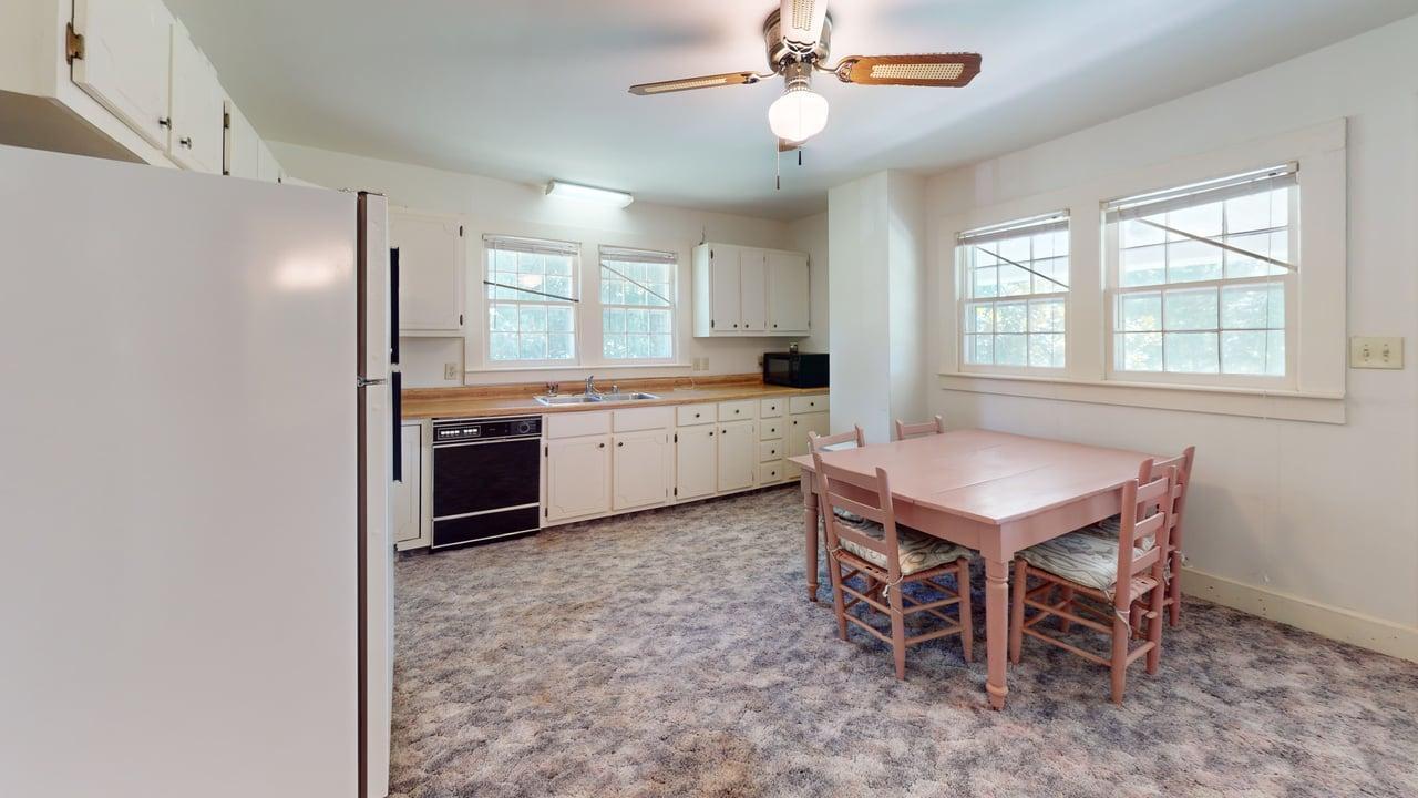1715 Iuka Road Property Photo 10