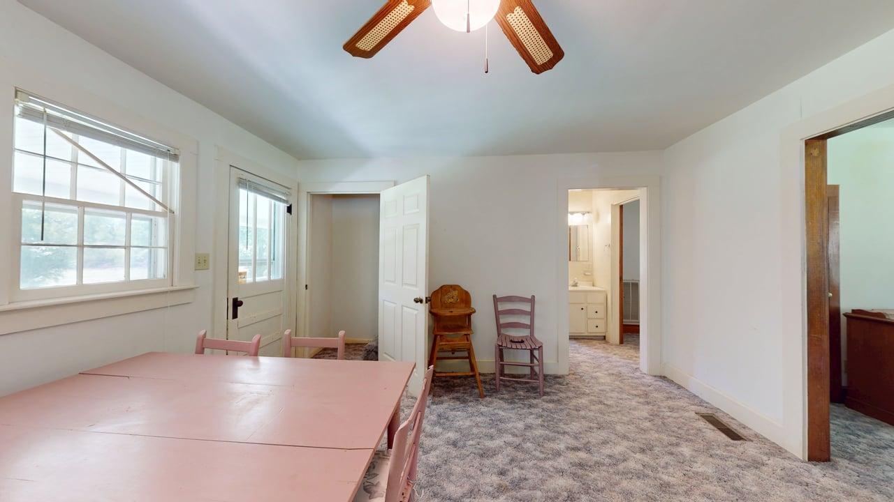 1715 Iuka Road Property Photo 11