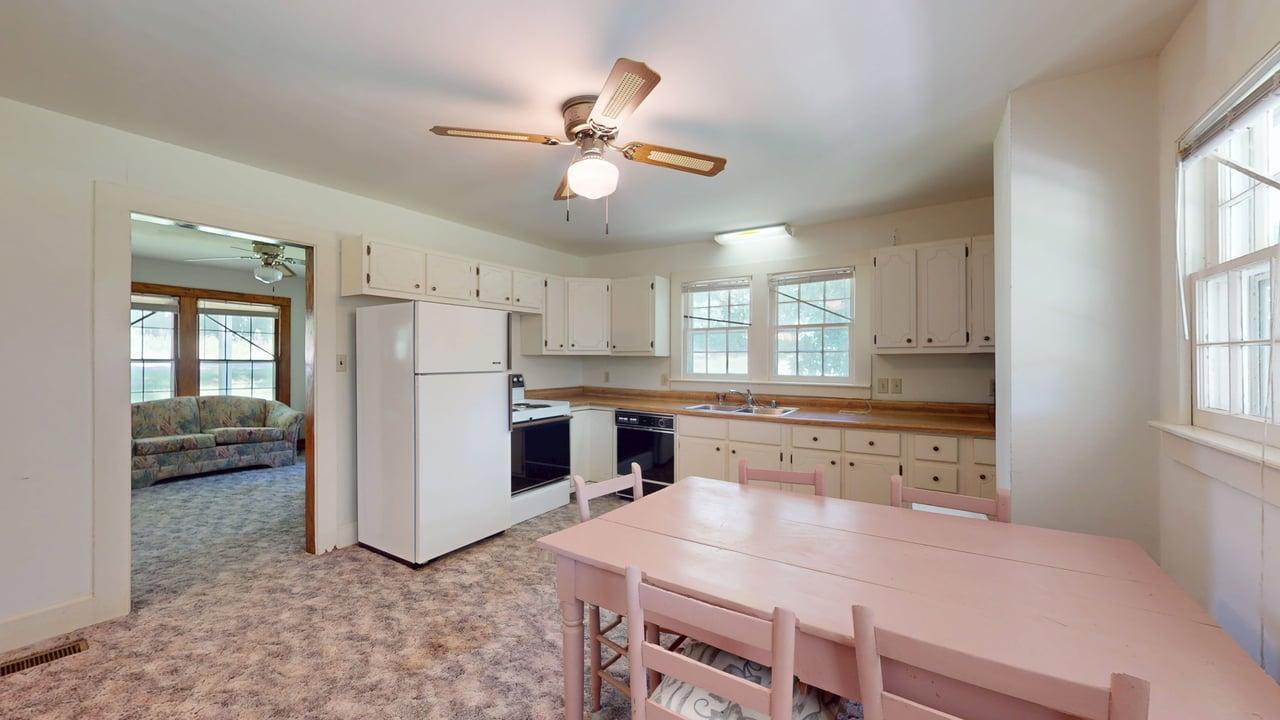 1715 Iuka Road Property Photo 14