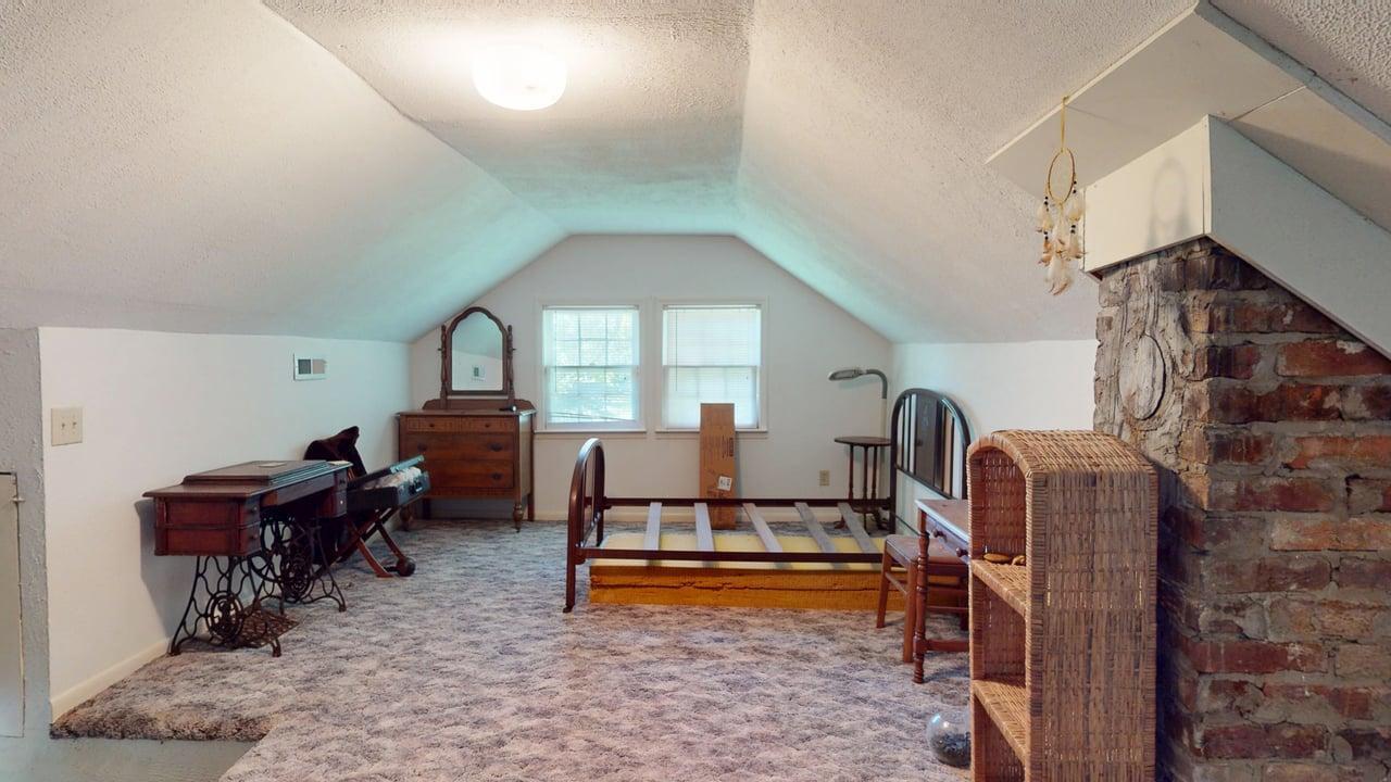 1715 Iuka Road Property Photo 18