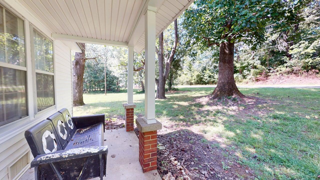 1715 Iuka Road Property Photo 21
