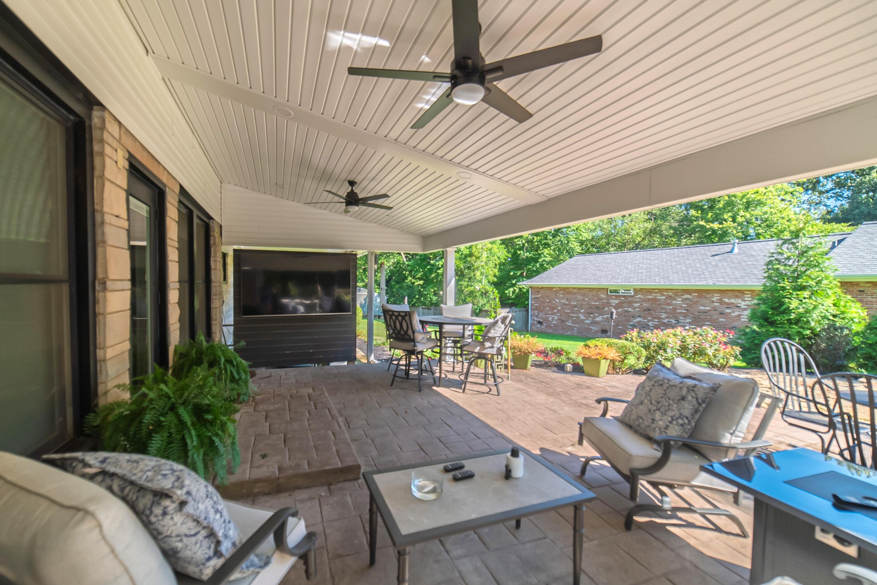 200 Valley Road Property Photo 45