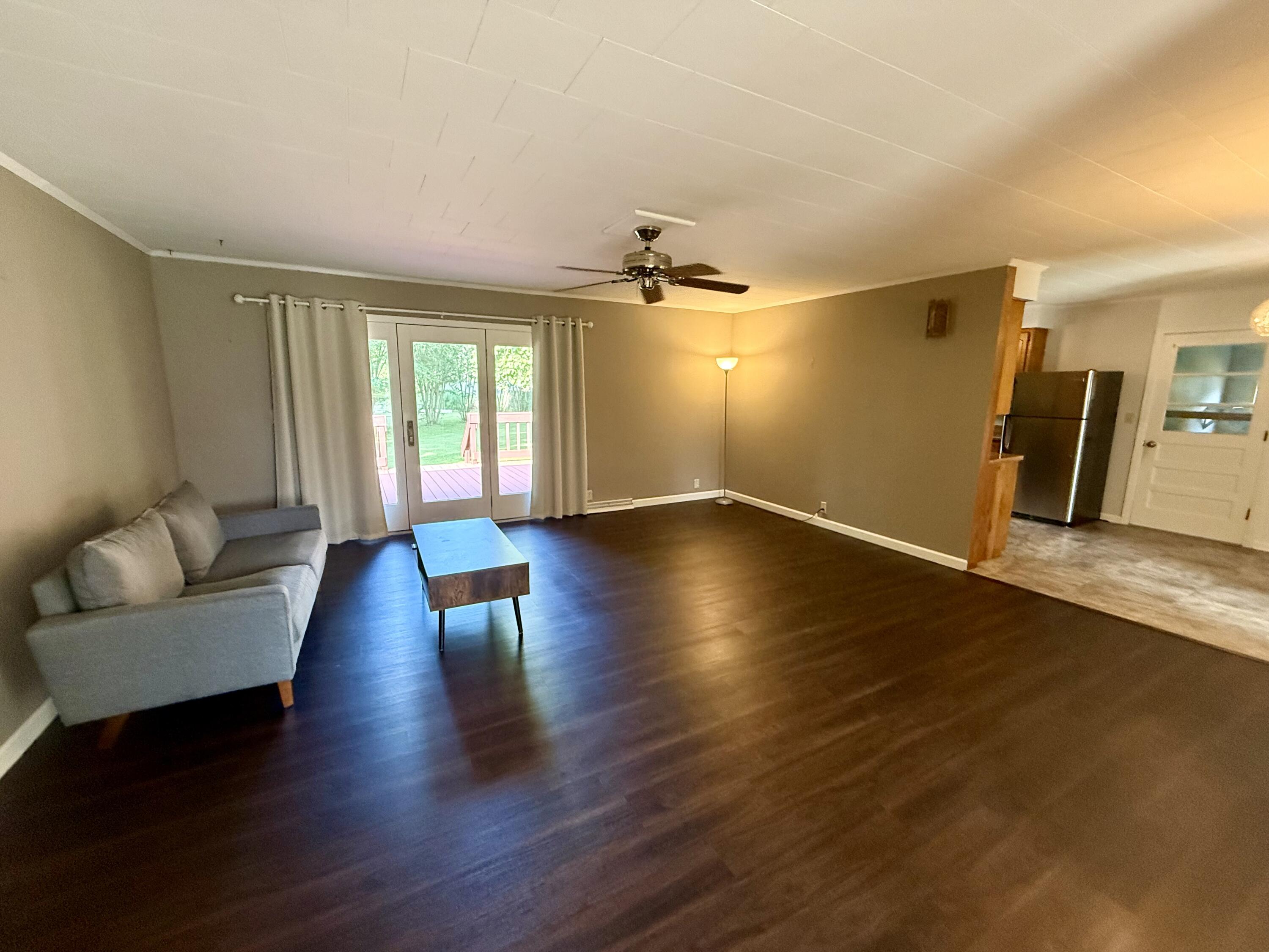 820 Sha-wa Court Property Photo 7