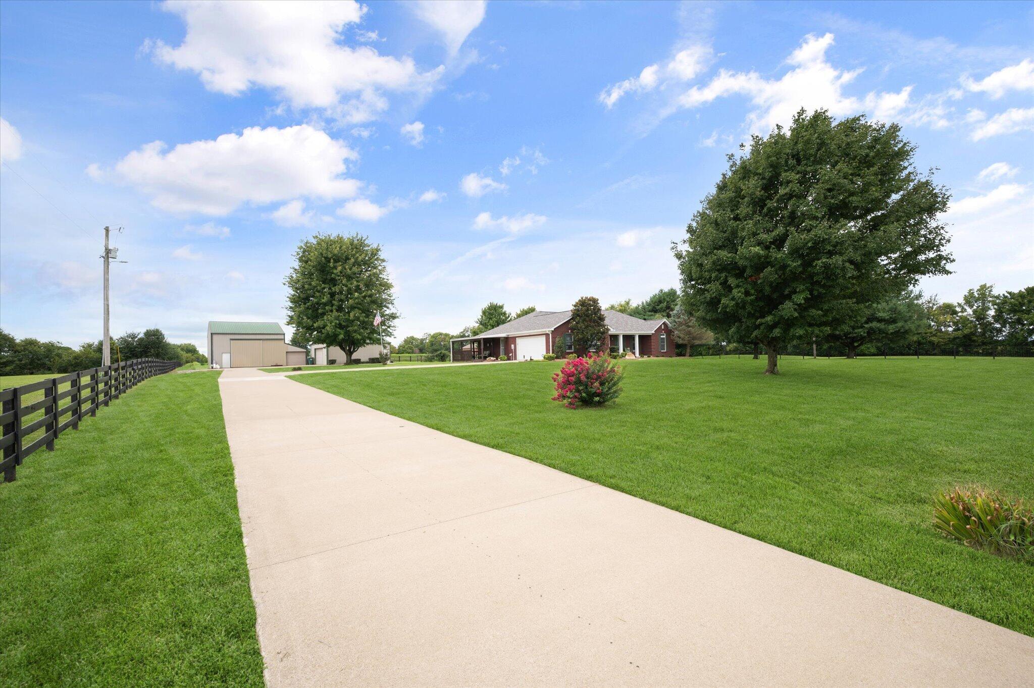 5383 Benson Pike Property Photo 3