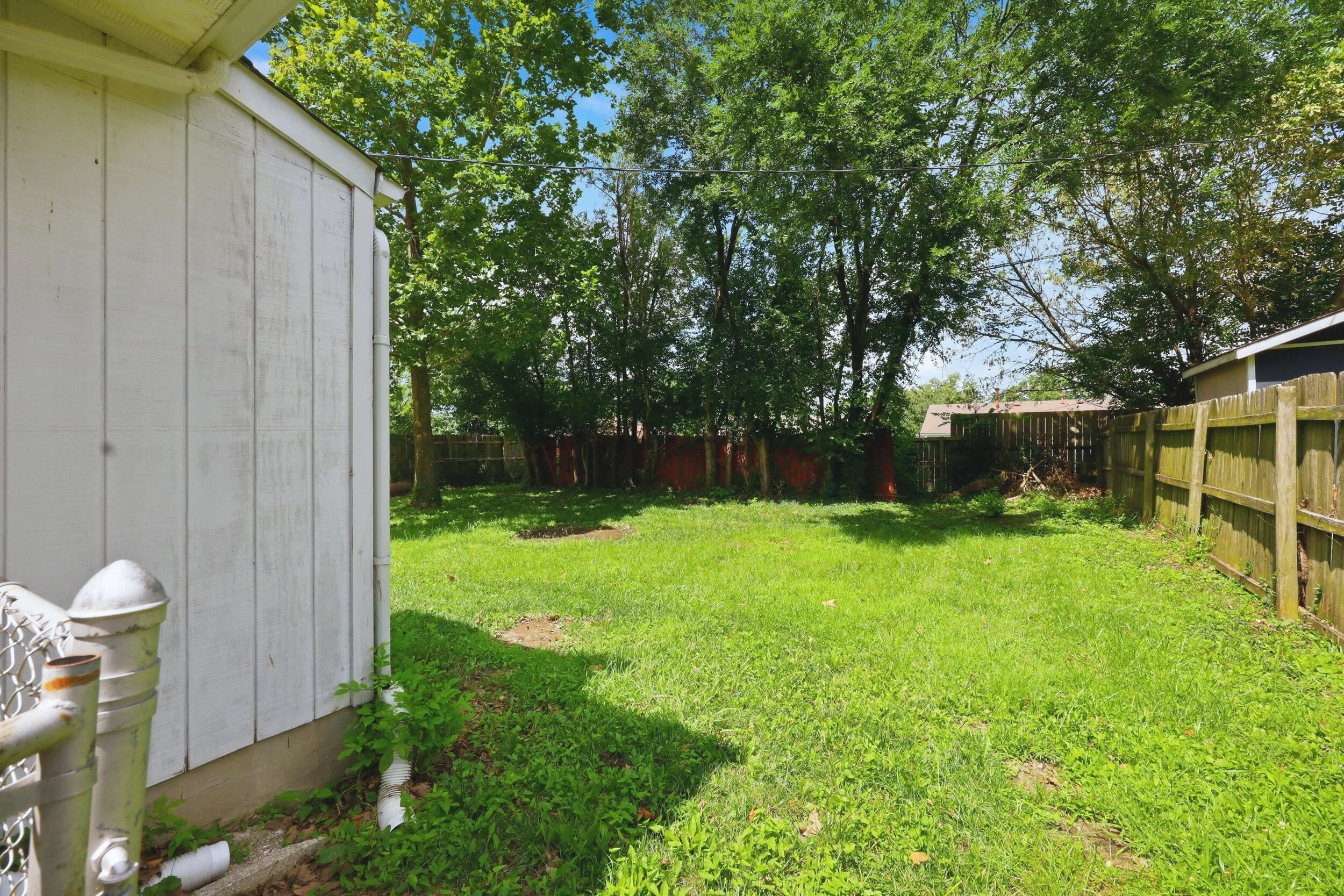 345 Larkwood Drive Property Photo 21
