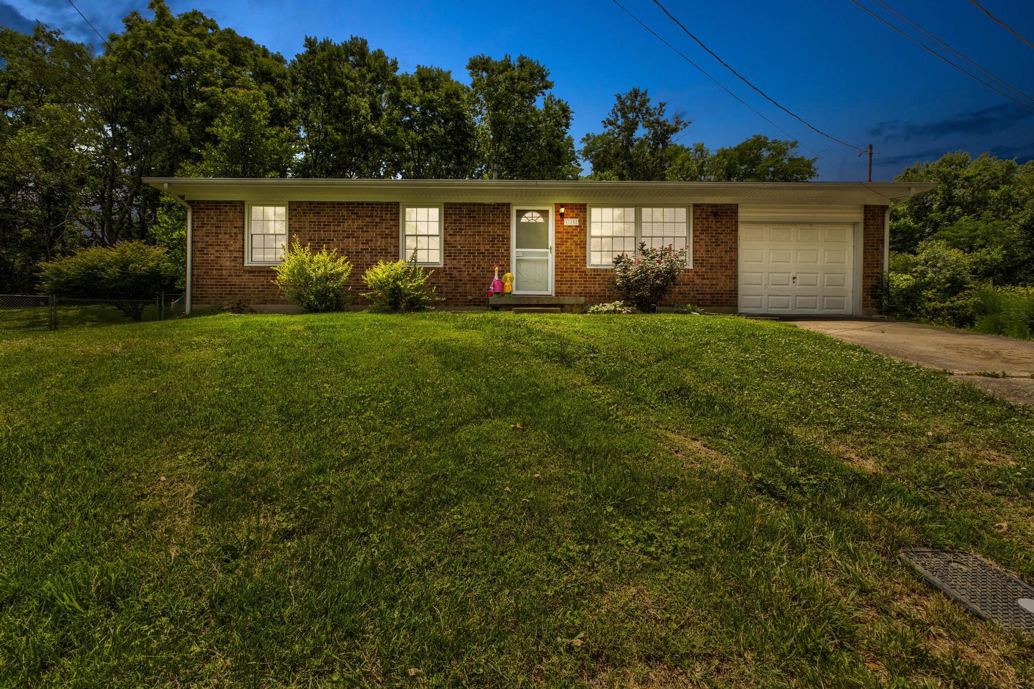 125 Kittison Drive Property Photo 1