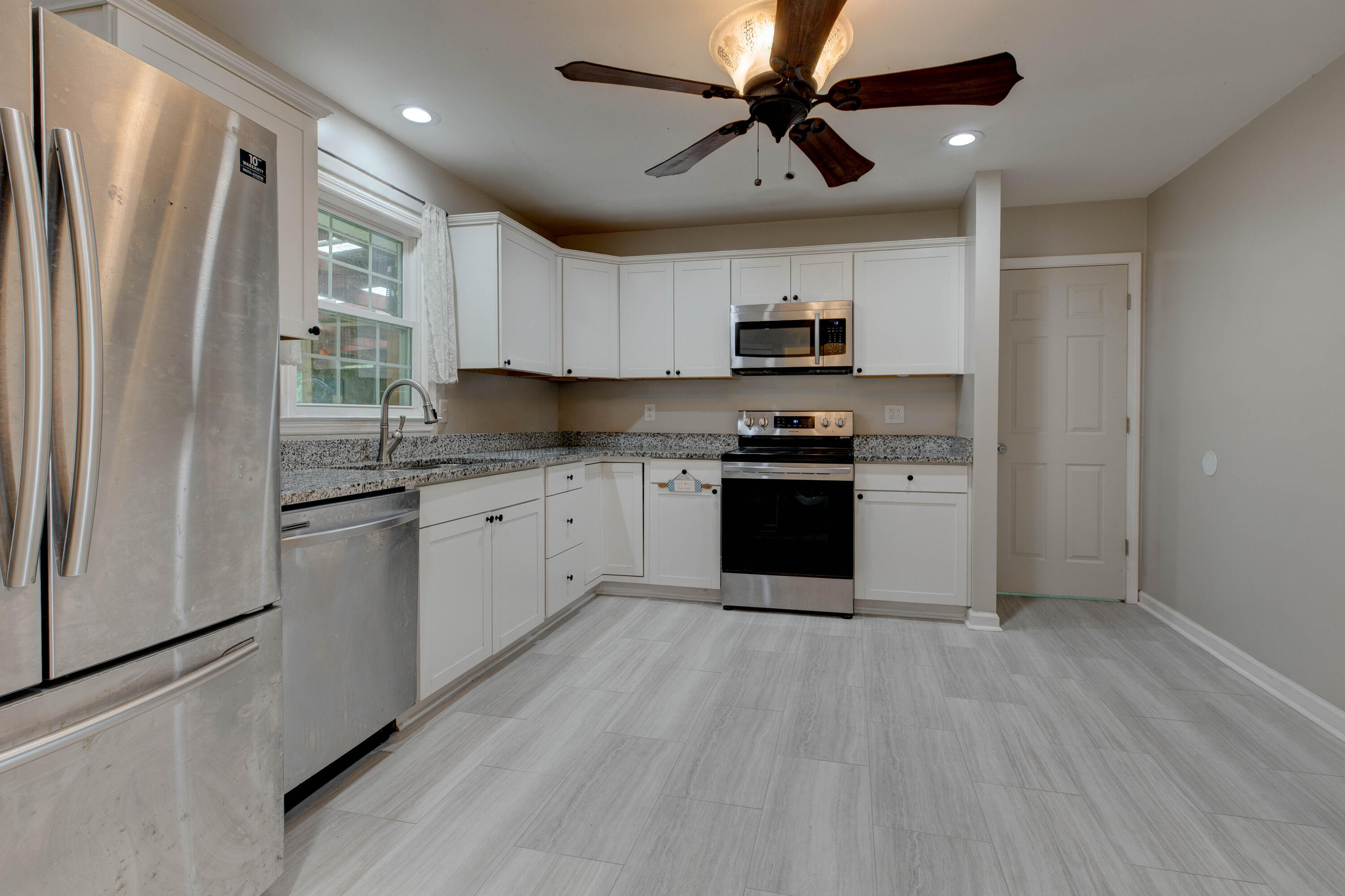125 Kittison Drive Property Photo 10