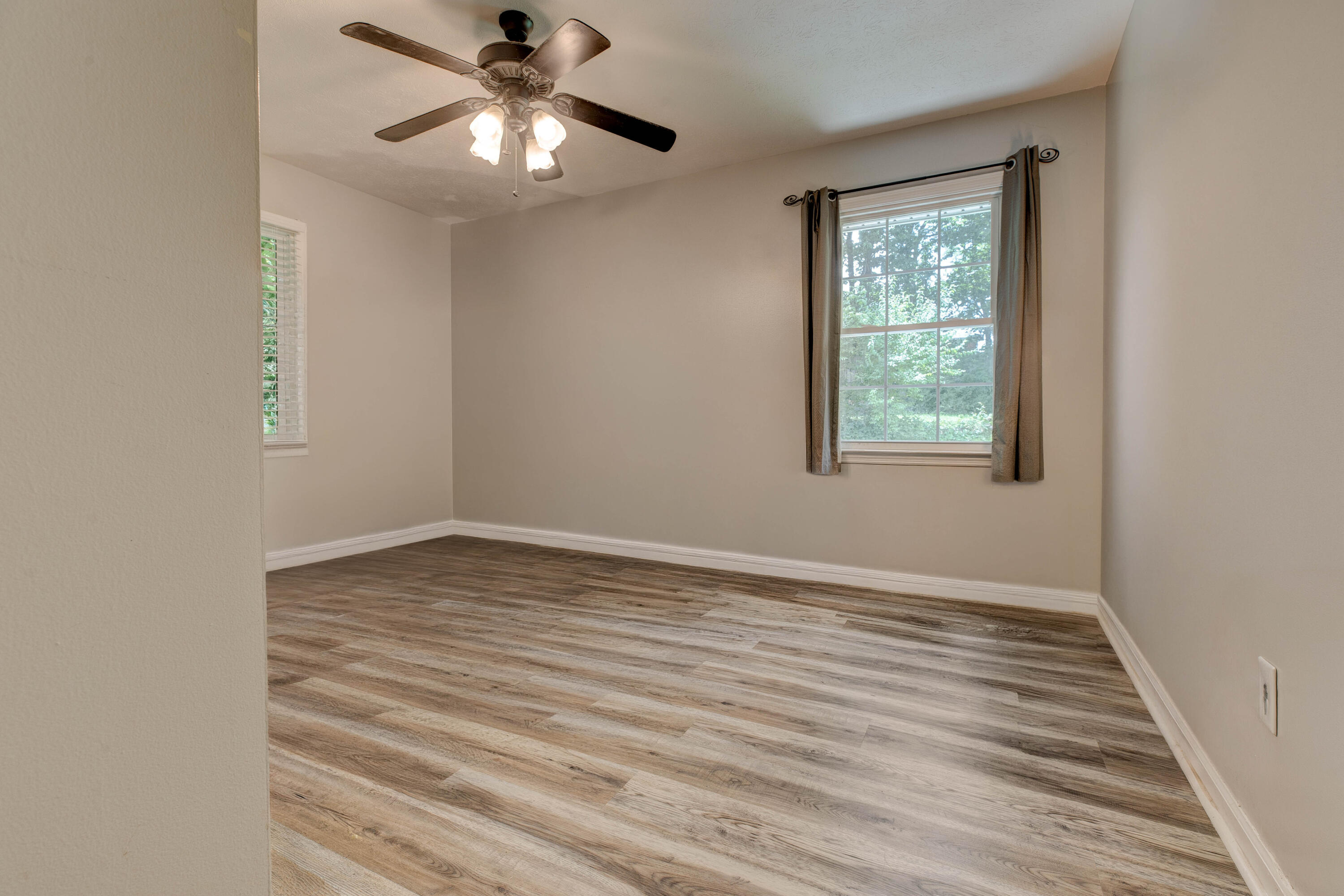 125 Kittison Drive Property Photo 13