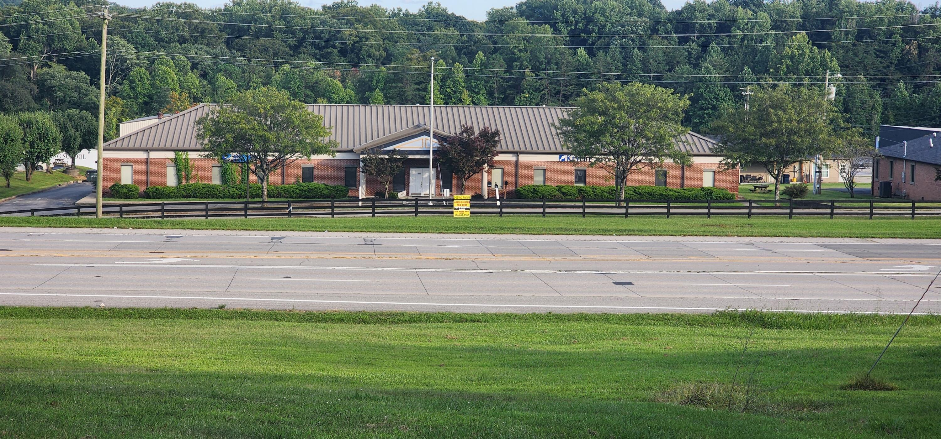 1374 E Highway 192