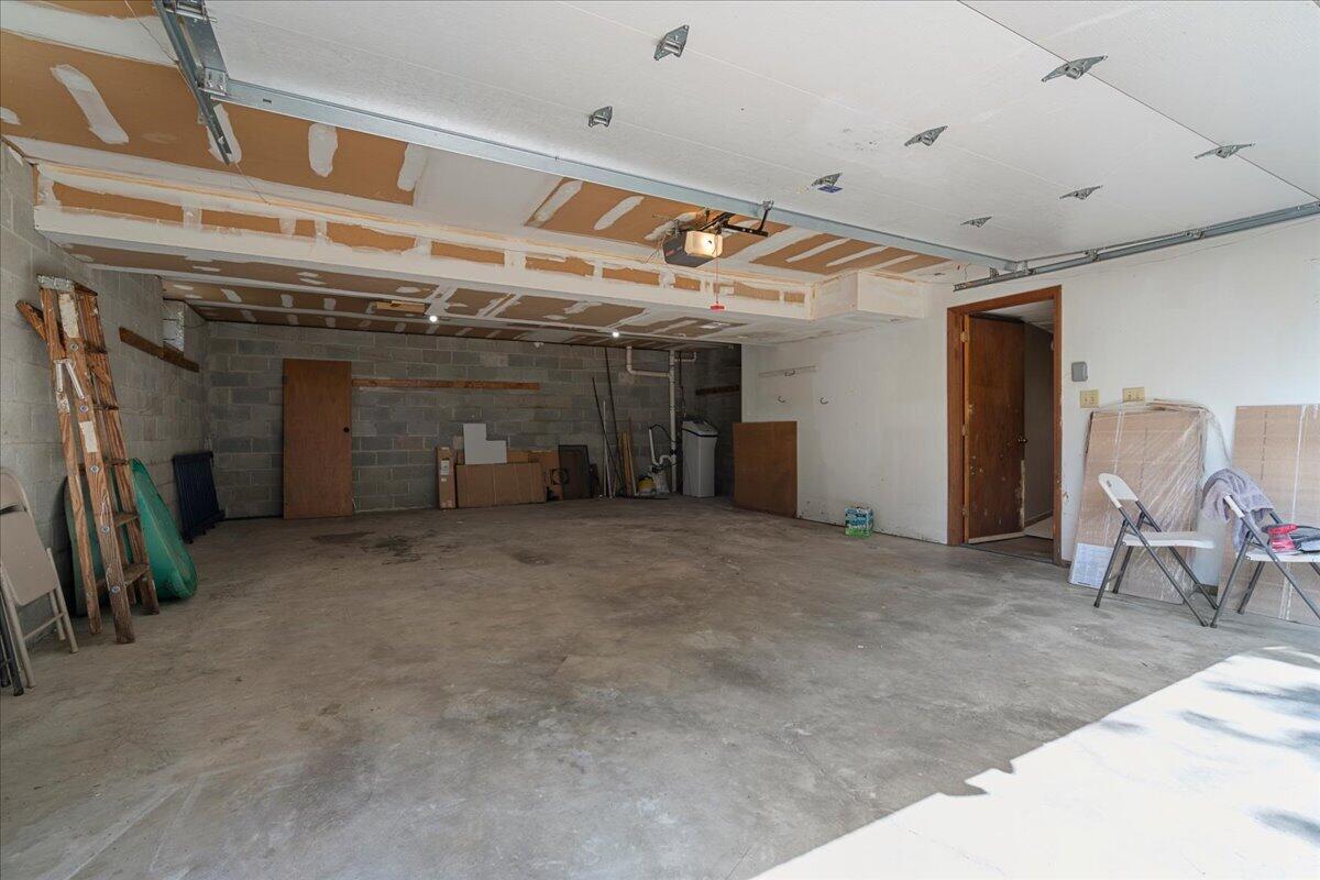 632 Pebble Creek Drive Property Photo 33