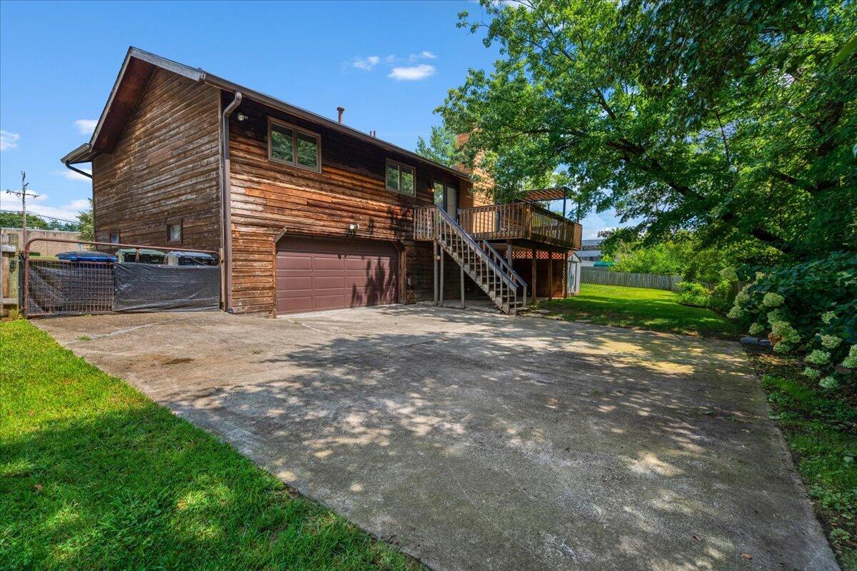 632 Pebble Creek Drive Property Photo 39