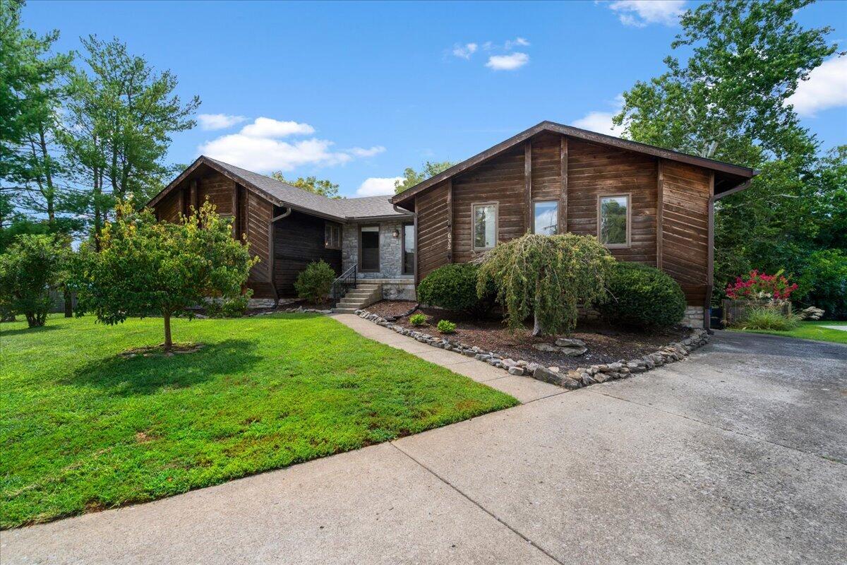 632 Pebble Creek Drive Property Photo 44