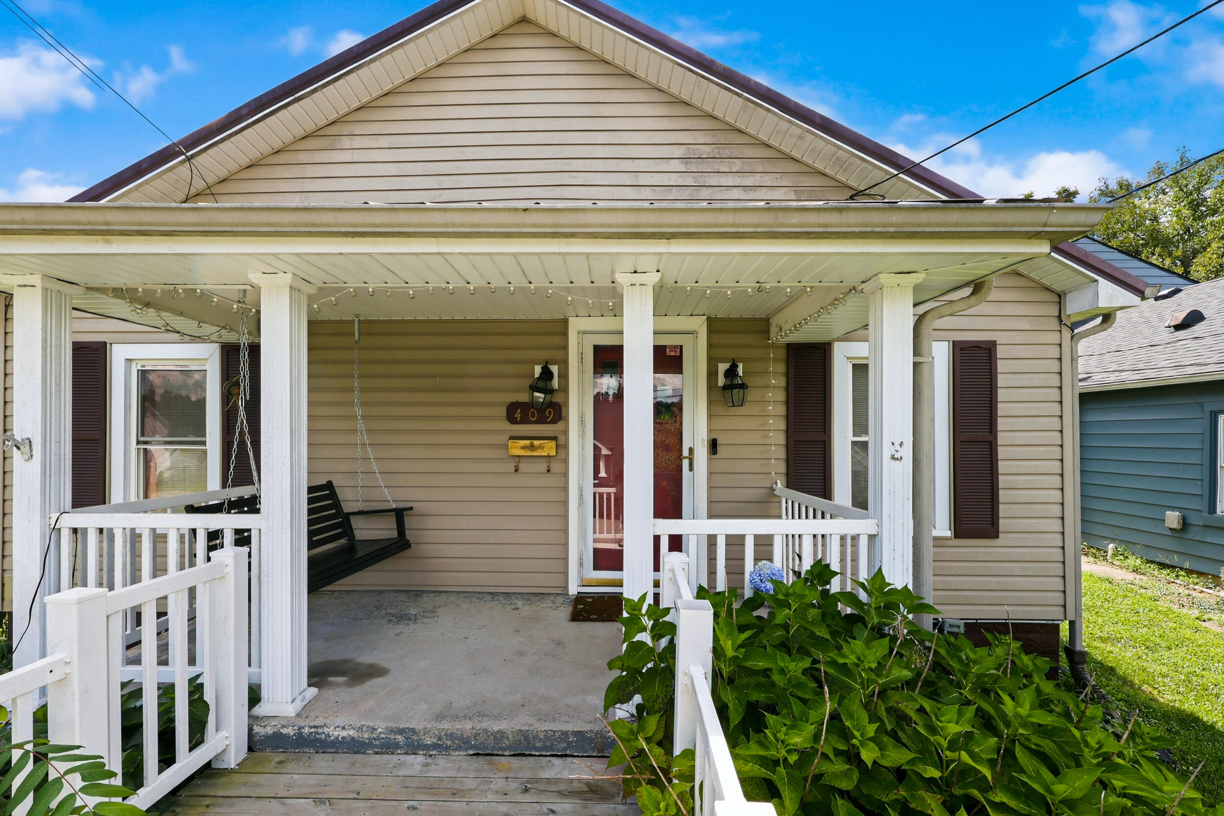 409 Noel Avenue Property Photo 3