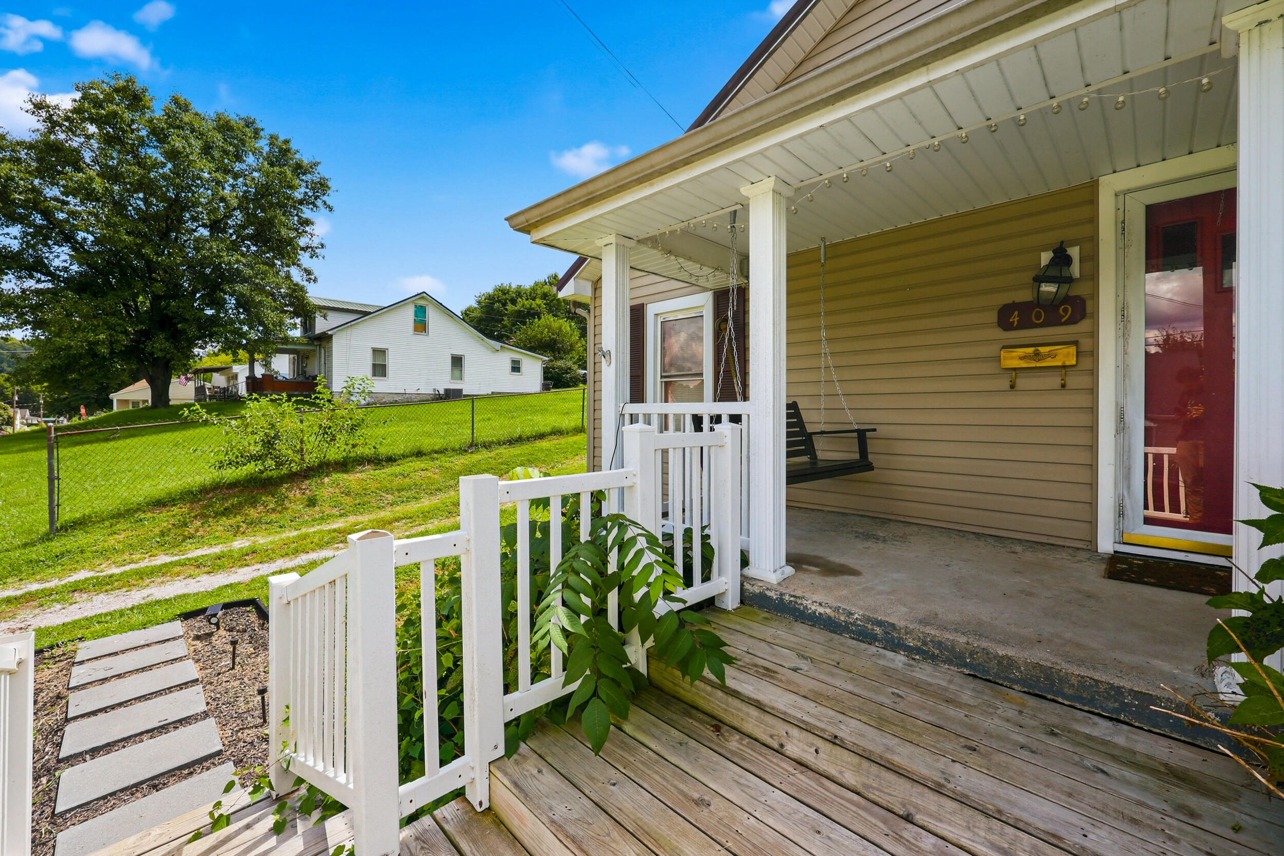 409 Noel Avenue Property Photo 6