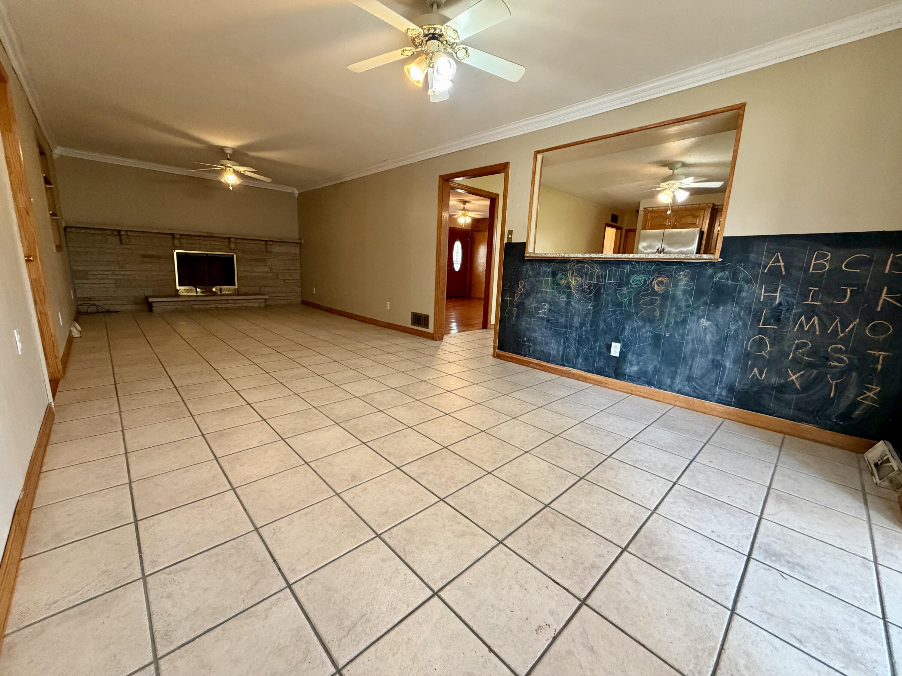 214 Laurel Drive Property Photo 7
