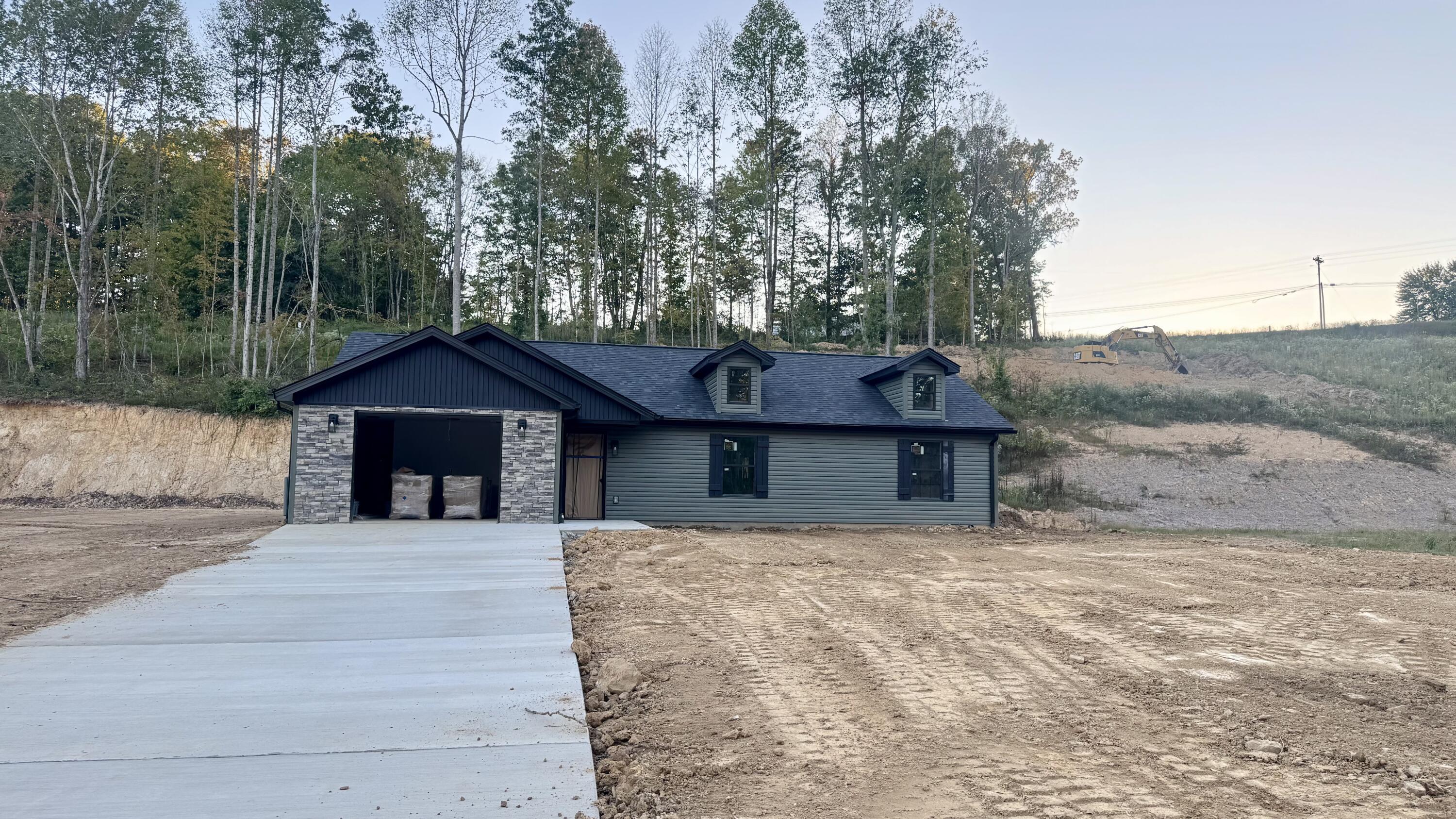 255 Malibu Drive Property Photo 2