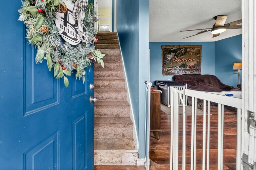 5483 Roaring Springs Road Property Photo 8