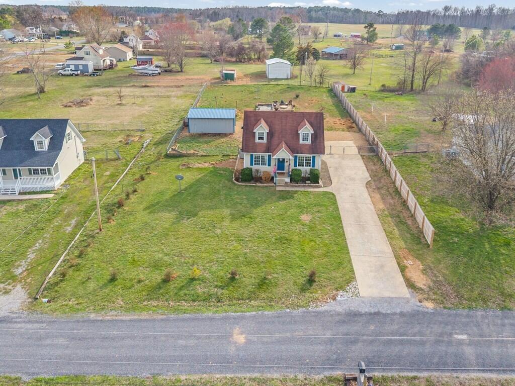 5483 Roaring Springs Road Property Photo 32