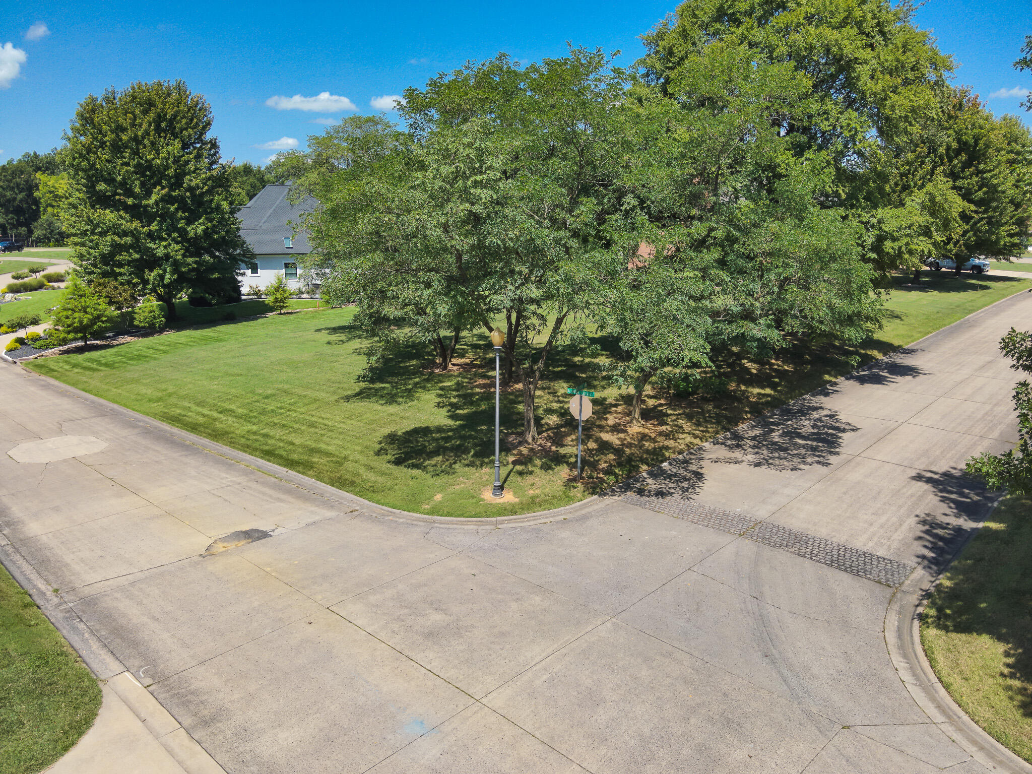 1201 Beresford Way Property Photo 4