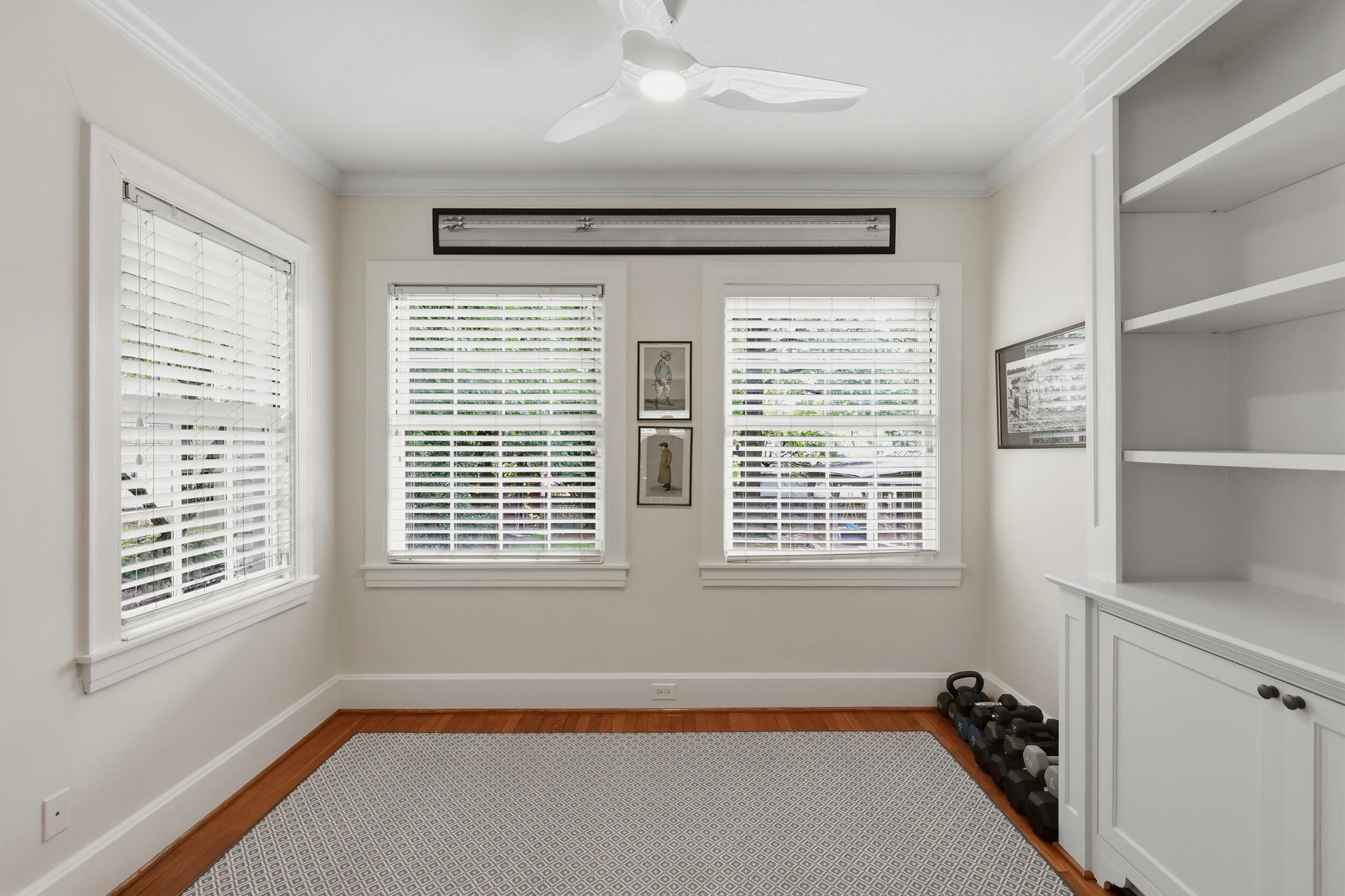 222 Kingsway Drive Property Photo 8