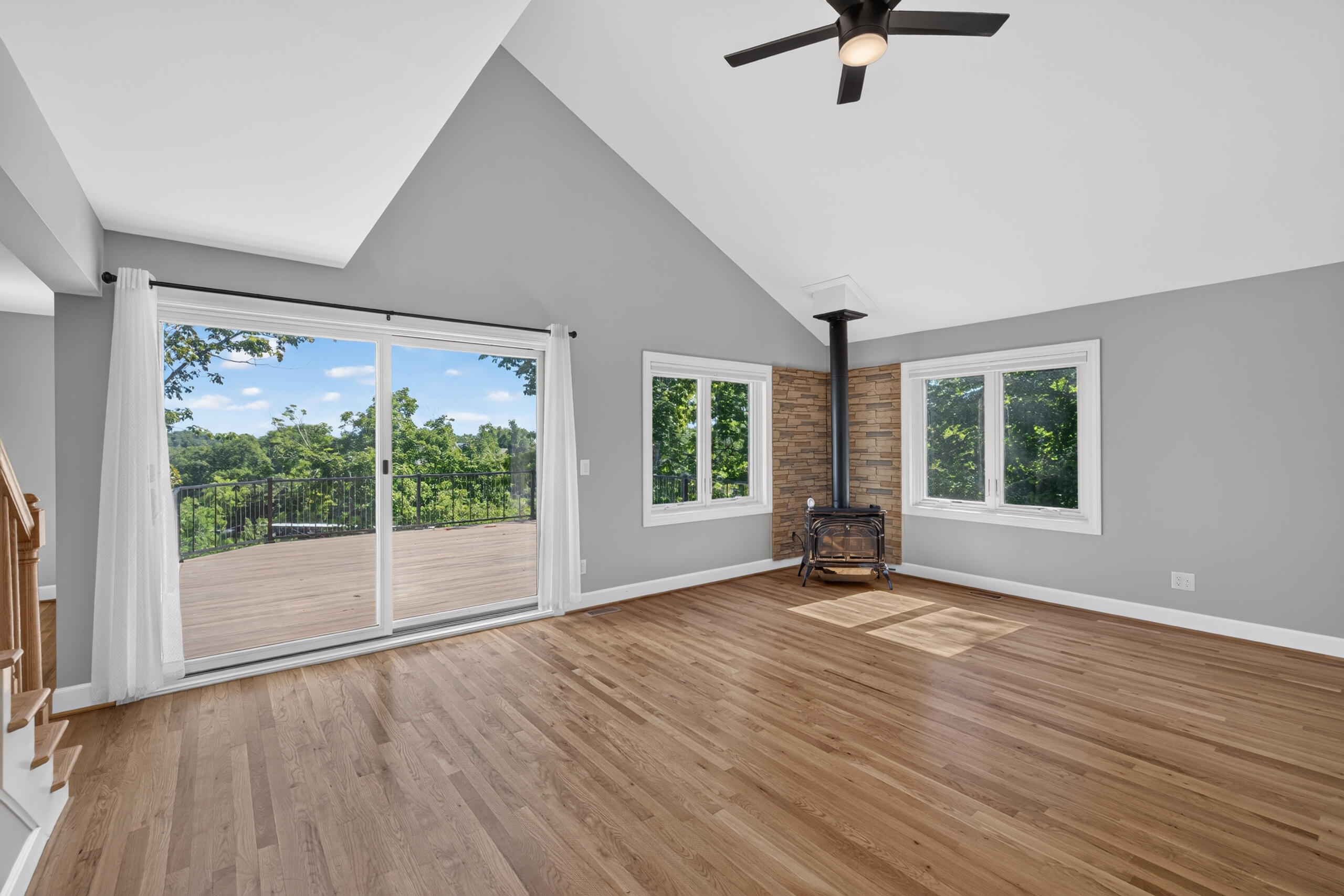 225 Beams Drive Property Photo 4
