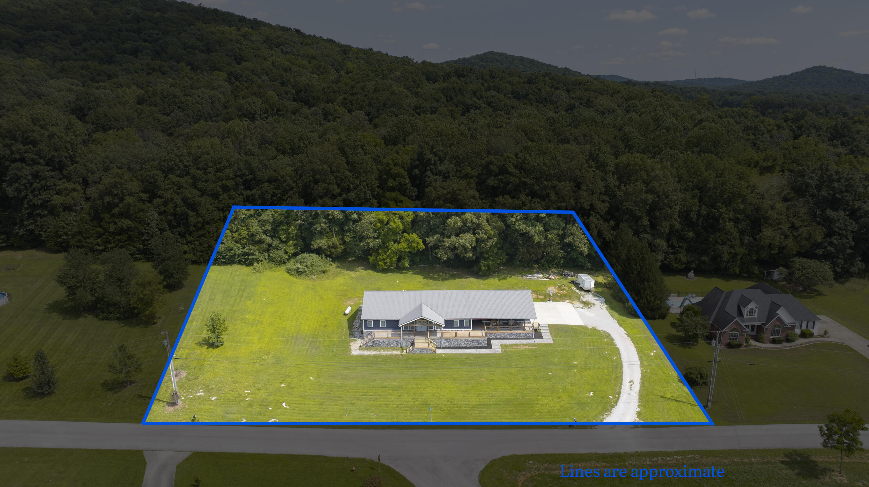 420 Fall Circle Property Photo 2