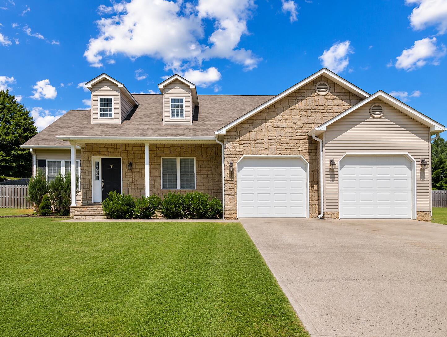 82 Shadowbrook Drive Property Photo 1