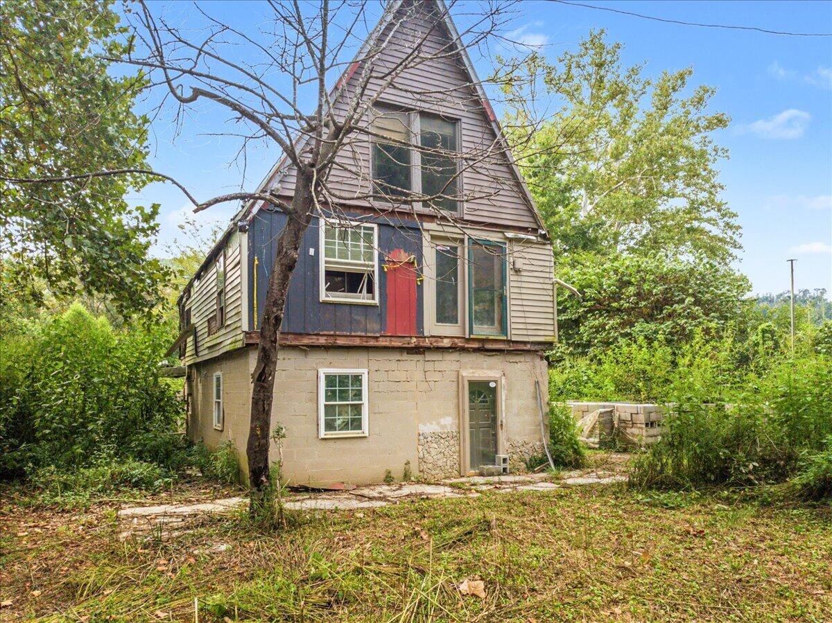 321 Camp Daniel Boone Road Property Photo 3