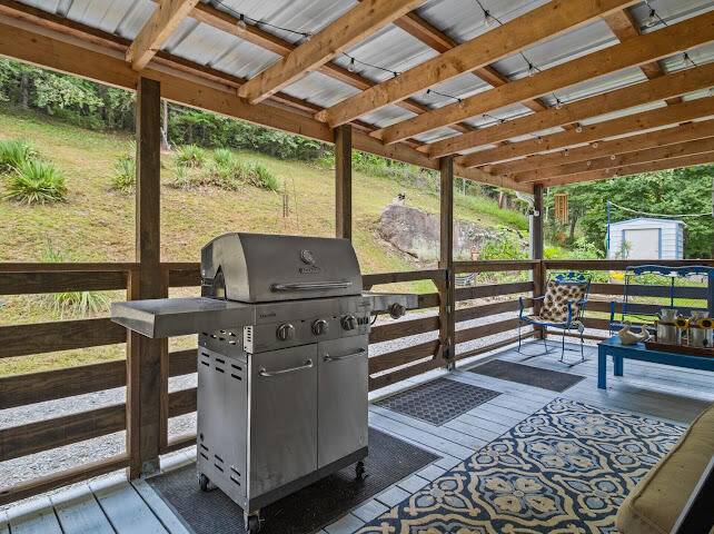 831 Beech Bottom Road Property Photo 6